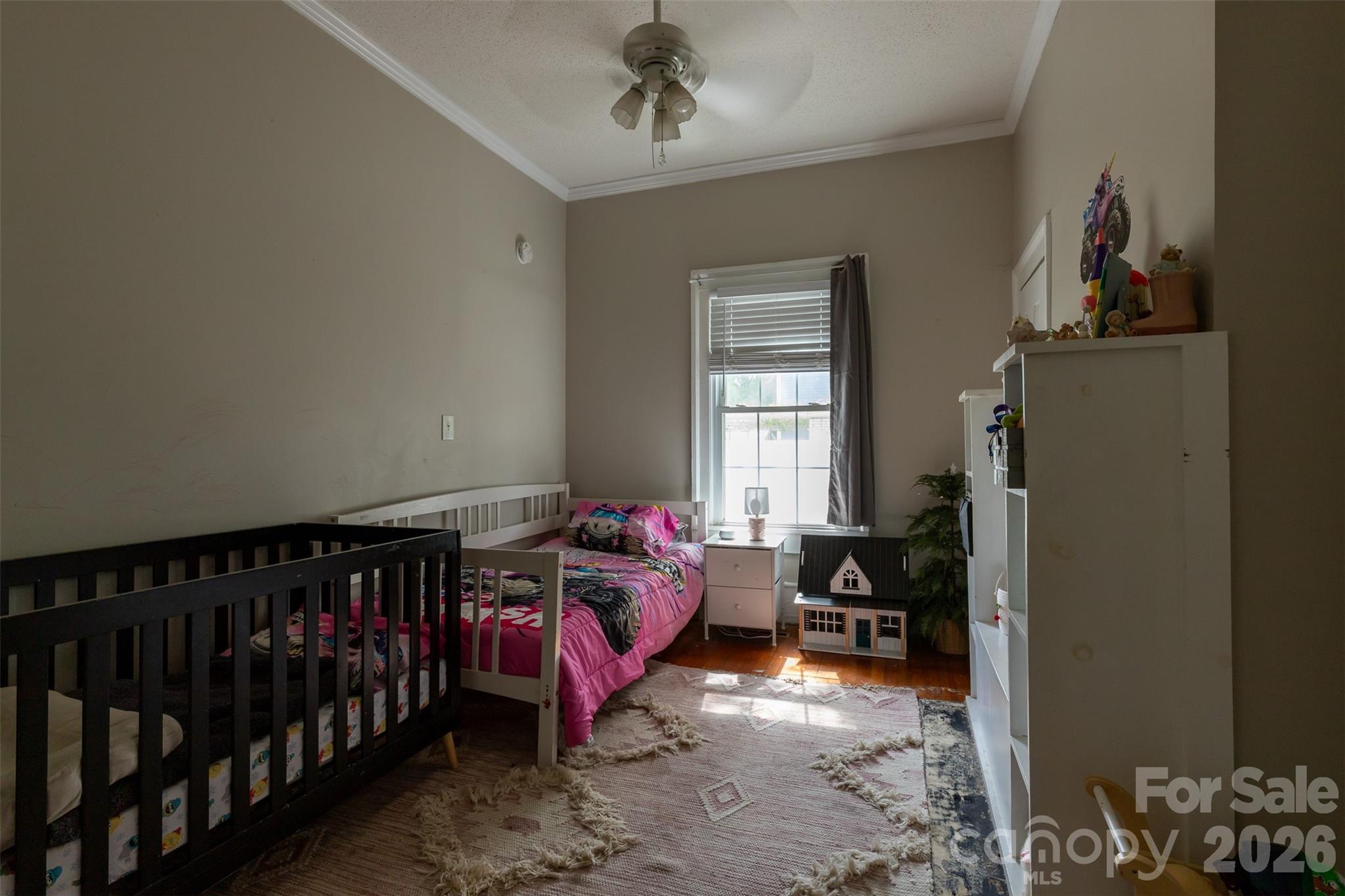 505 W Mountain Street Property Photo 11