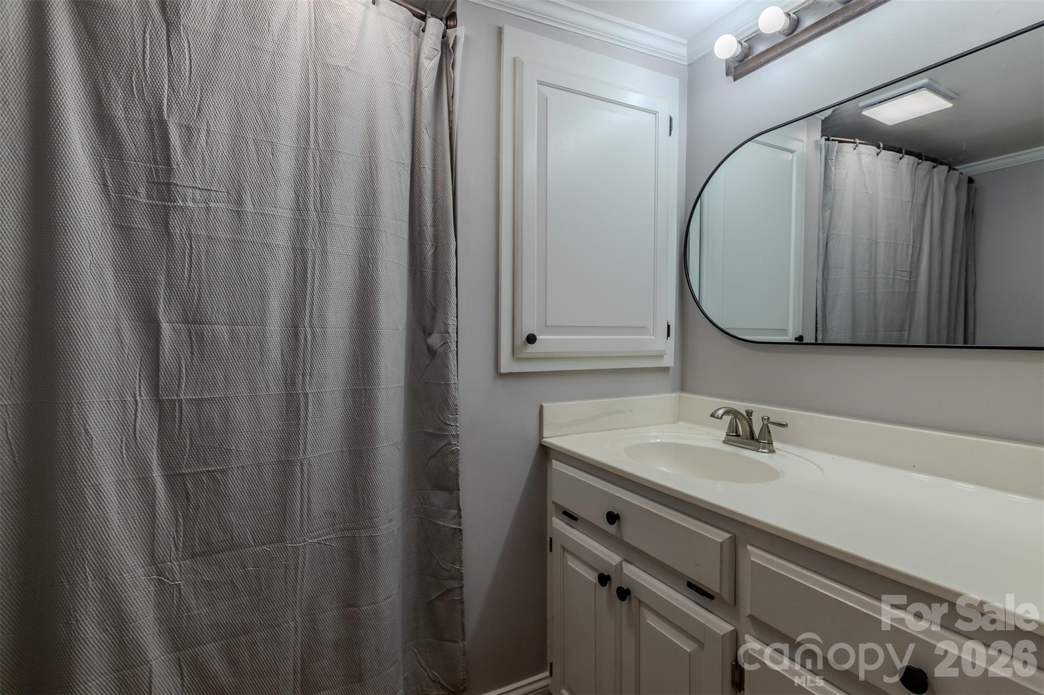 505 W Mountain Street Property Photo 15