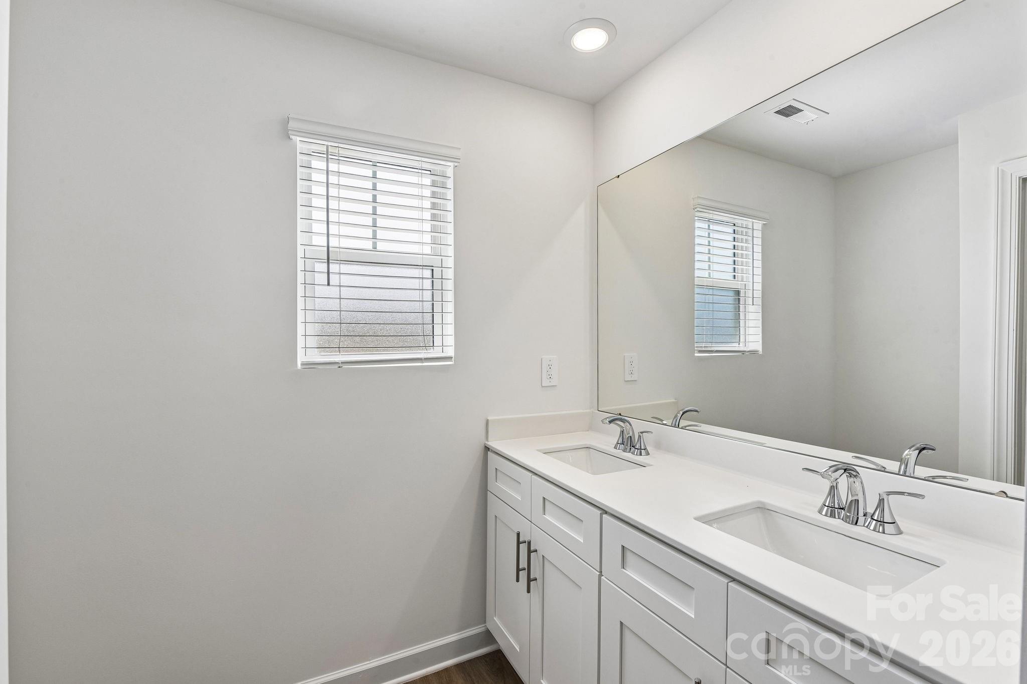 2088 Sunflower Circle Property Photo 13