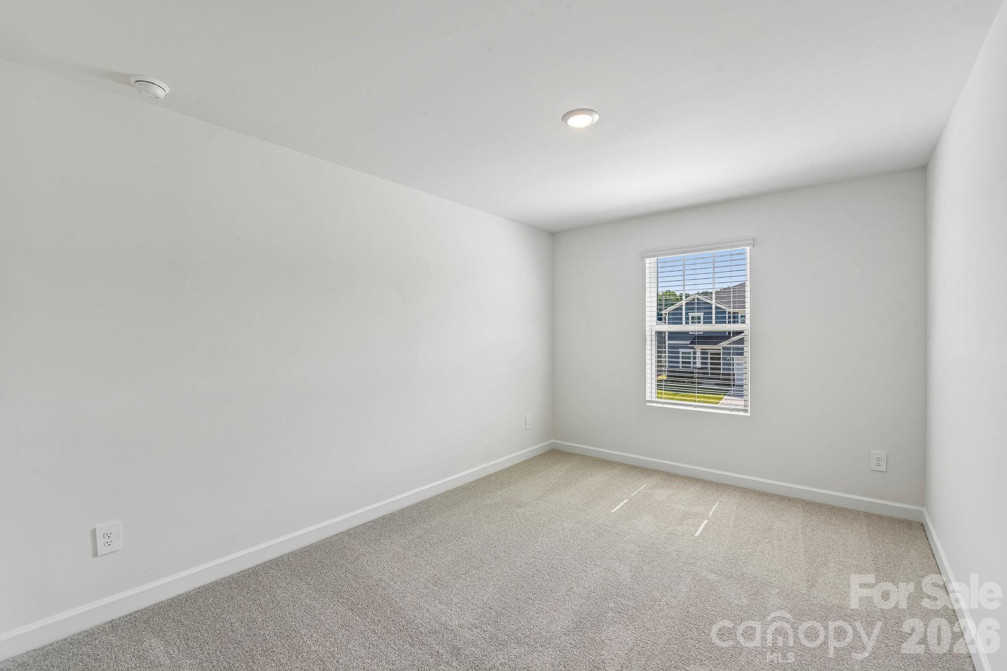 2088 Sunflower Circle Property Photo 14