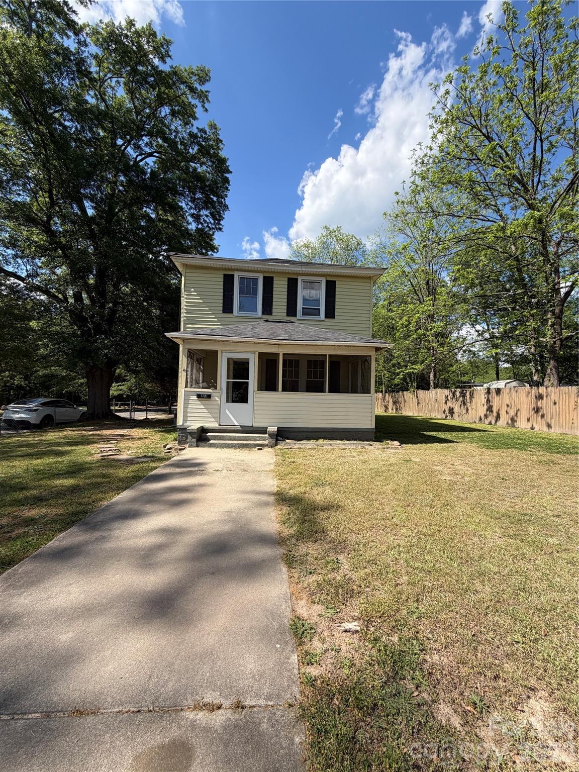 1101 E Pine Street Property Photo 1
