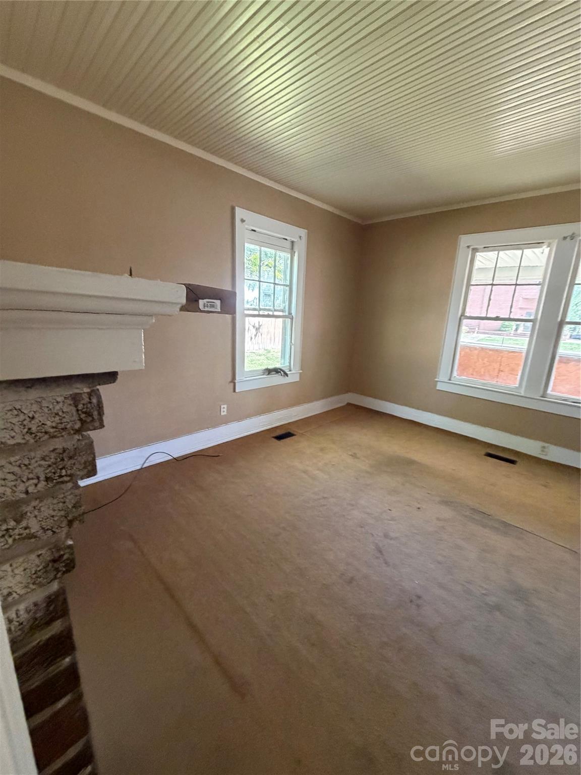 1101 E Pine Street Property Photo 5
