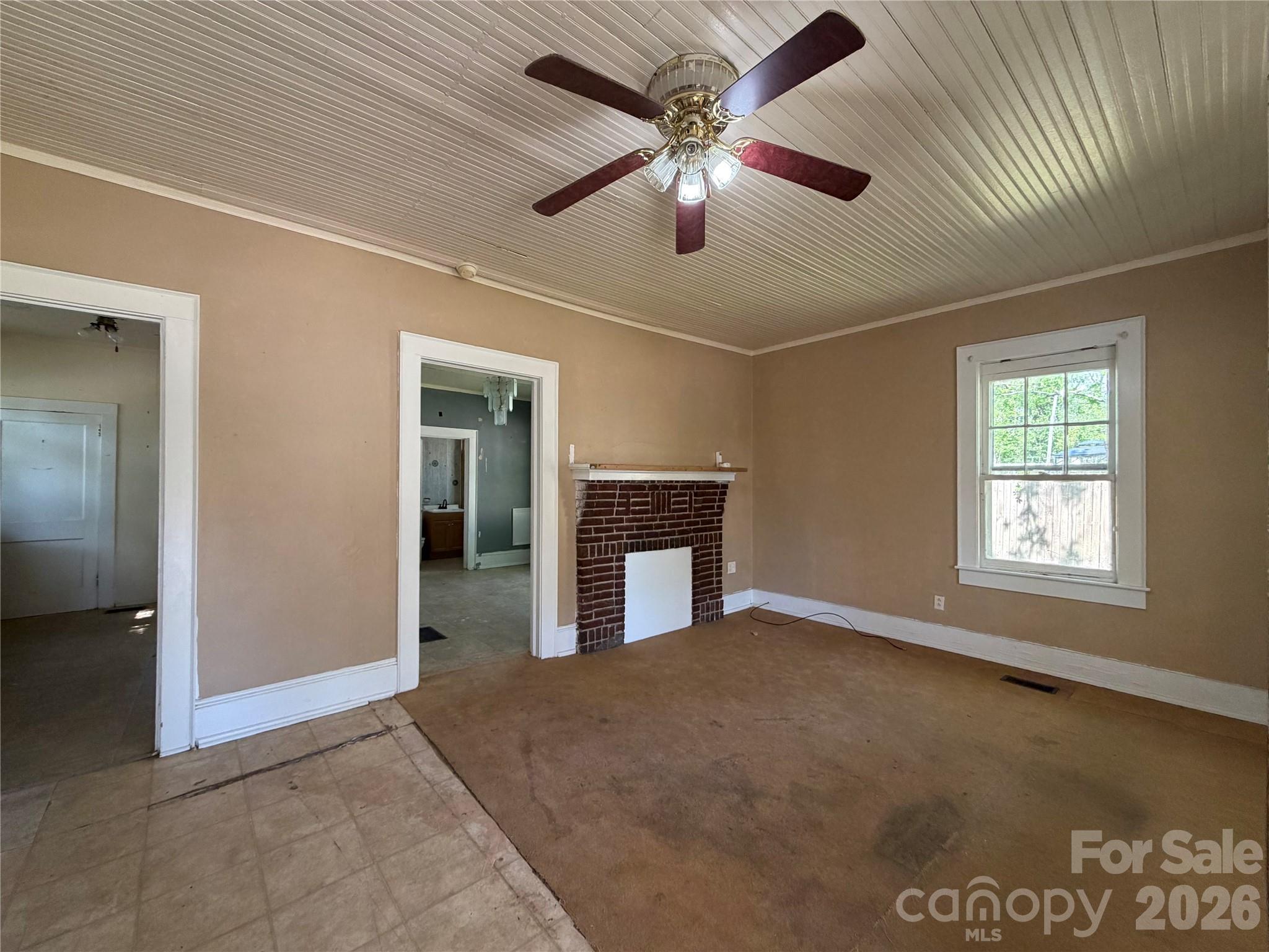 1101 E Pine Street Property Photo 6