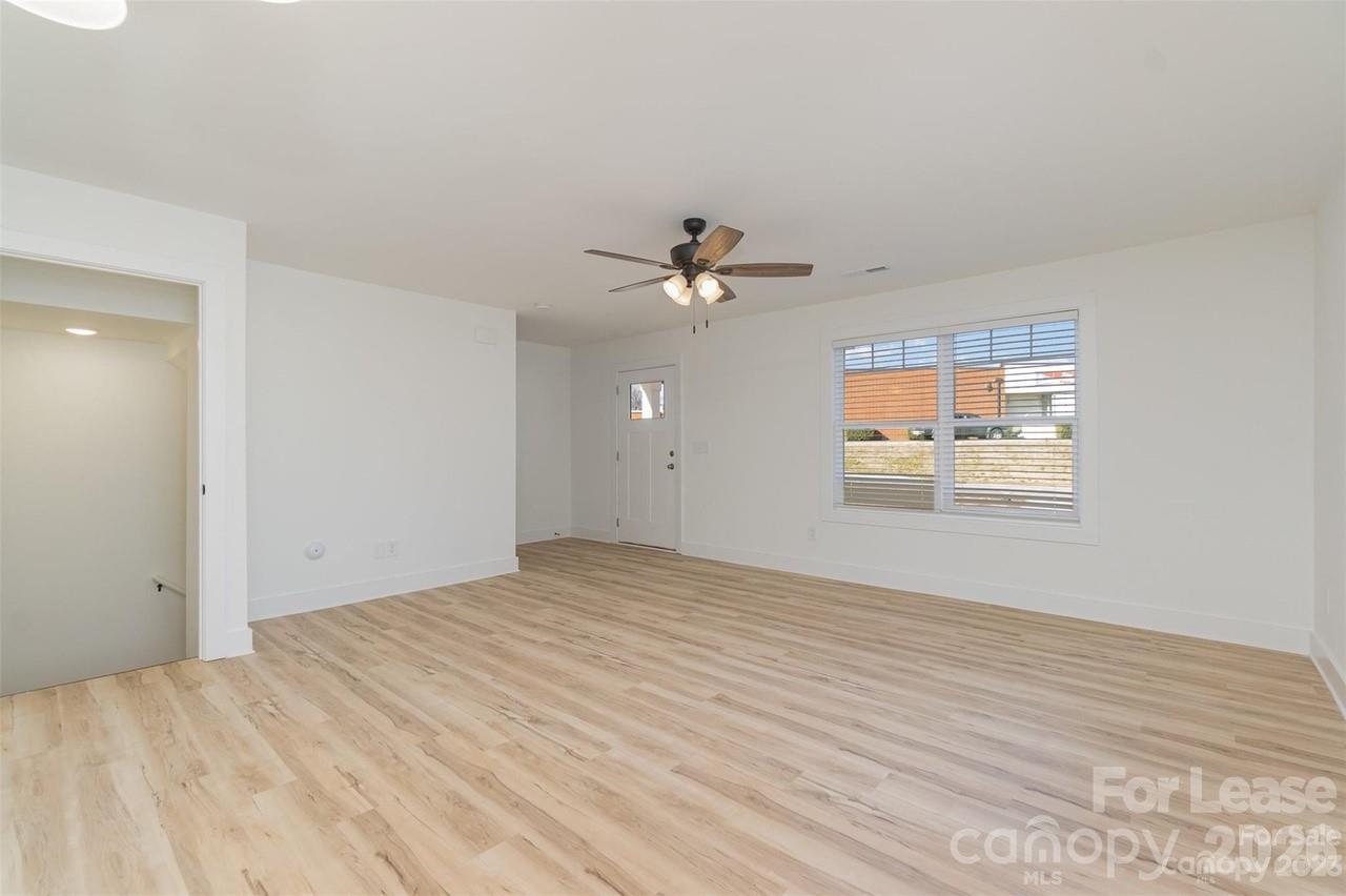 195 Vee Avenue Property Photo 2