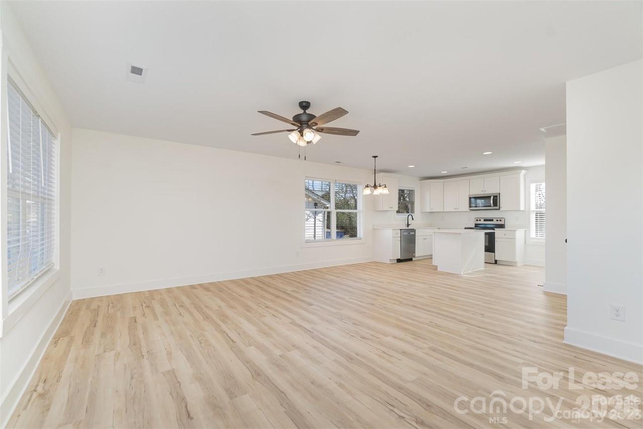 195 Vee Avenue Property Photo 3