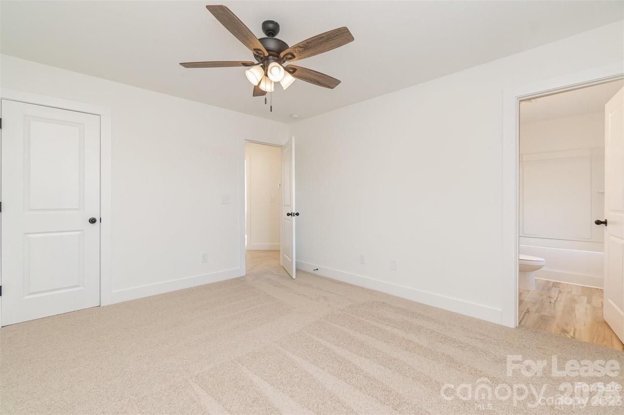 195 Vee Avenue Property Photo 8