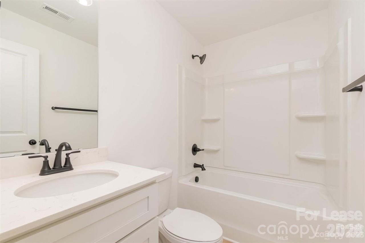 195 Vee Avenue Property Photo 12