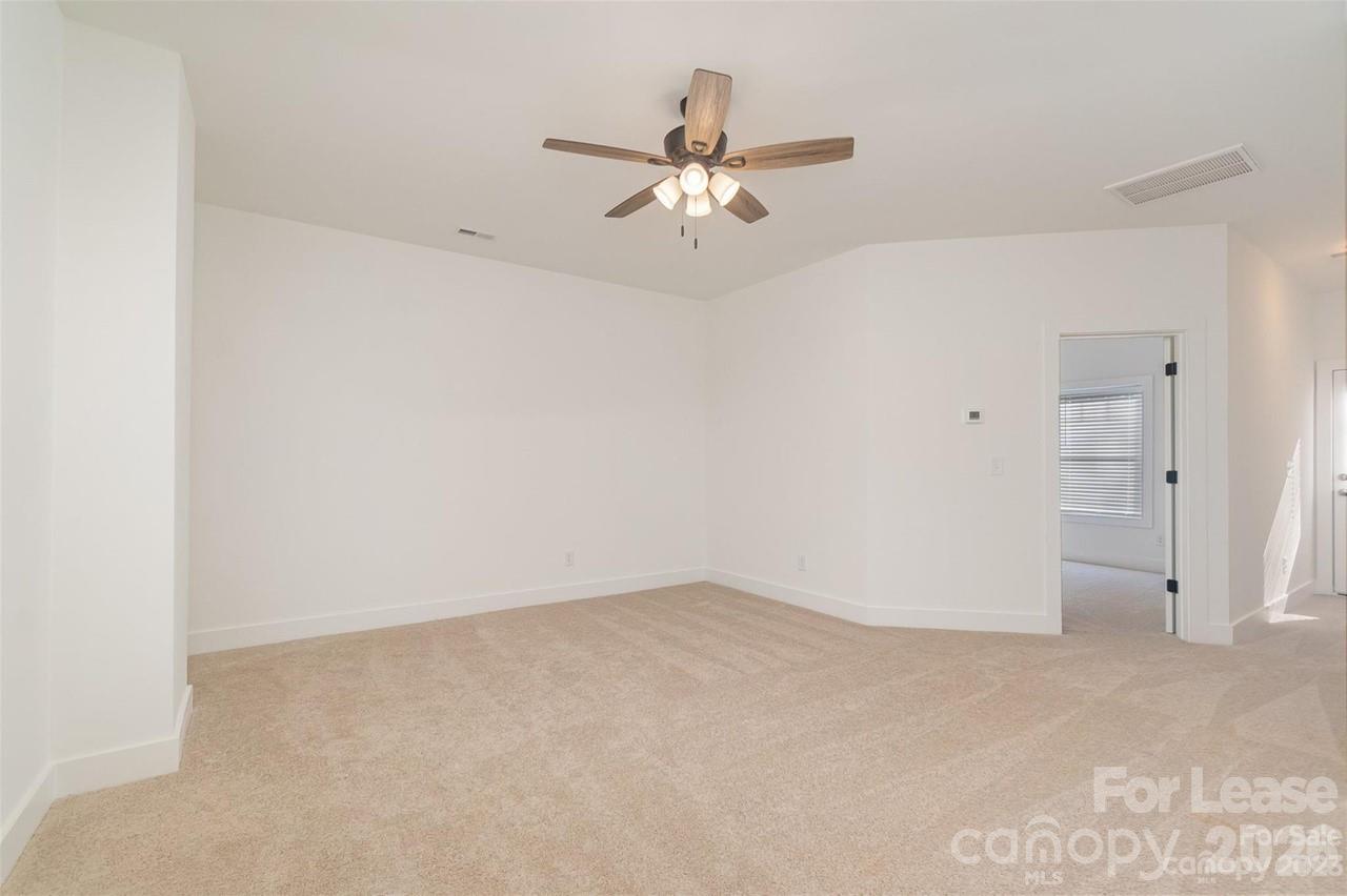 195 Vee Avenue Property Photo 13