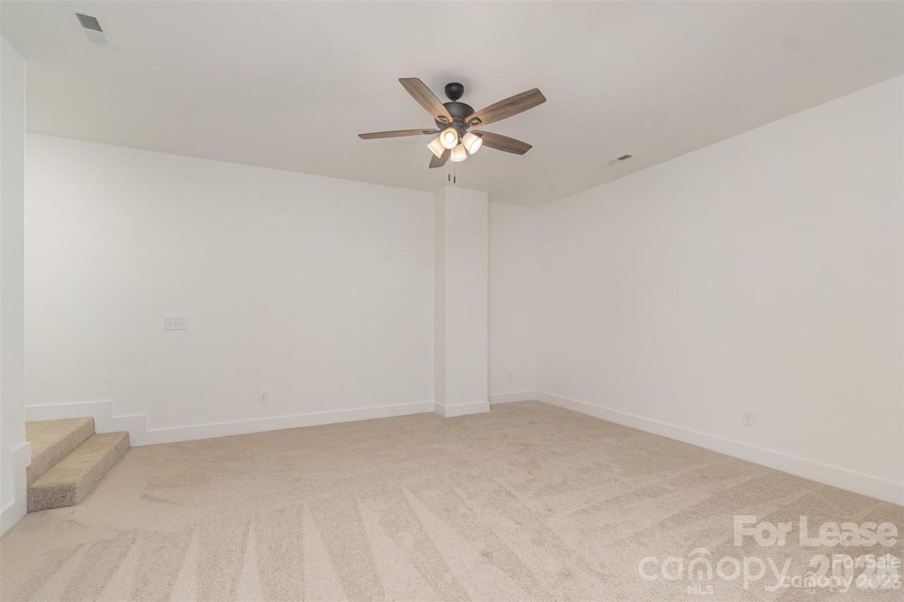 195 Vee Avenue Property Photo 18