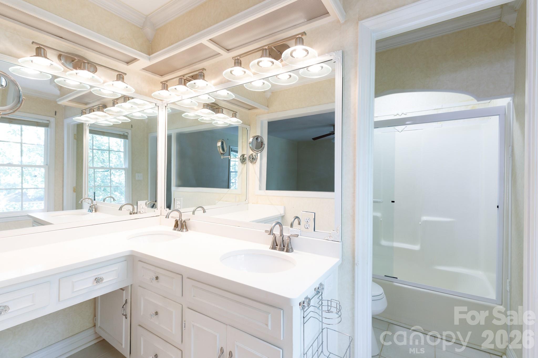 4503 Deer Run Property Photo 28