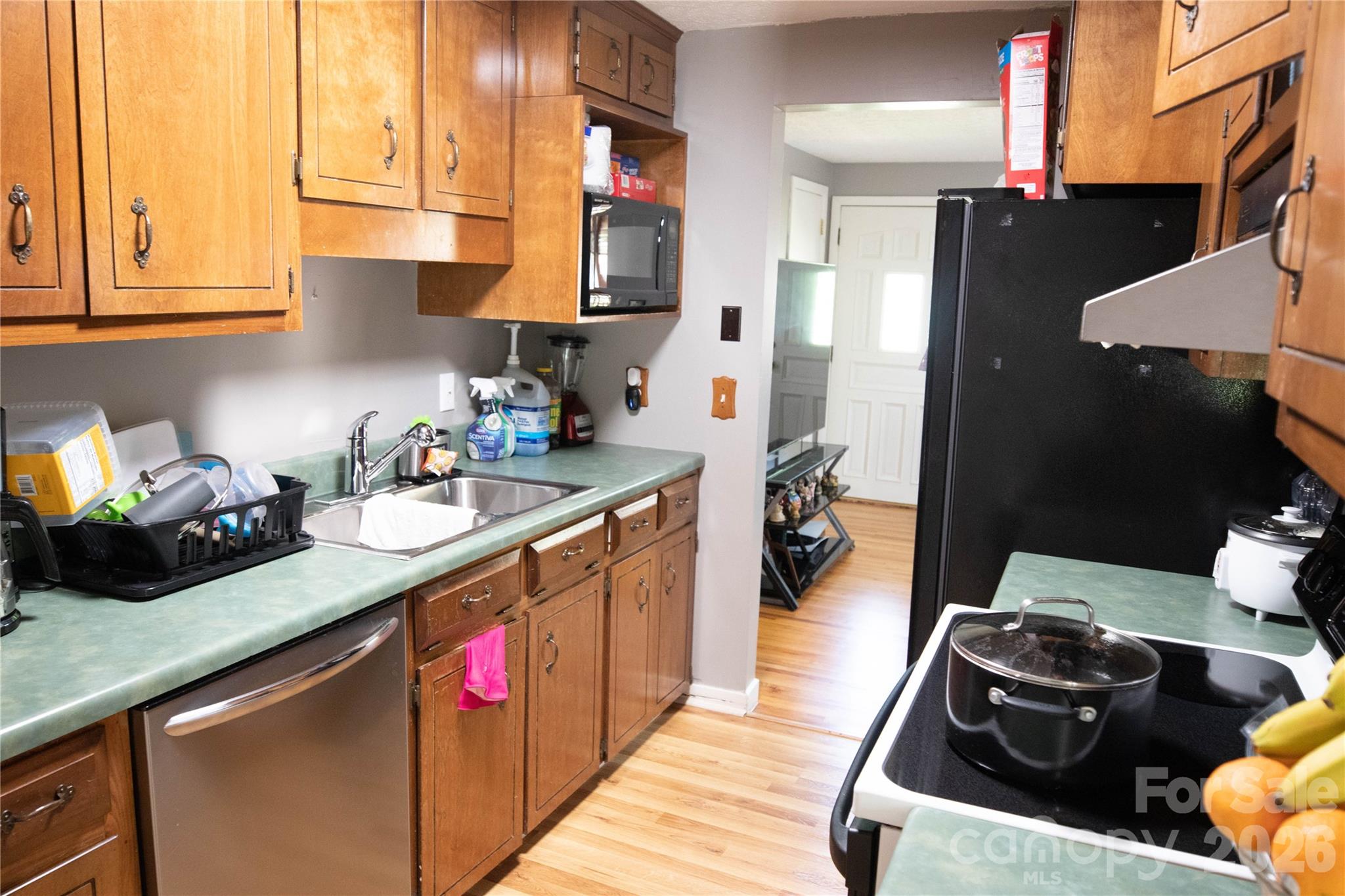 100 Woodward Avenue Property Photo 14
