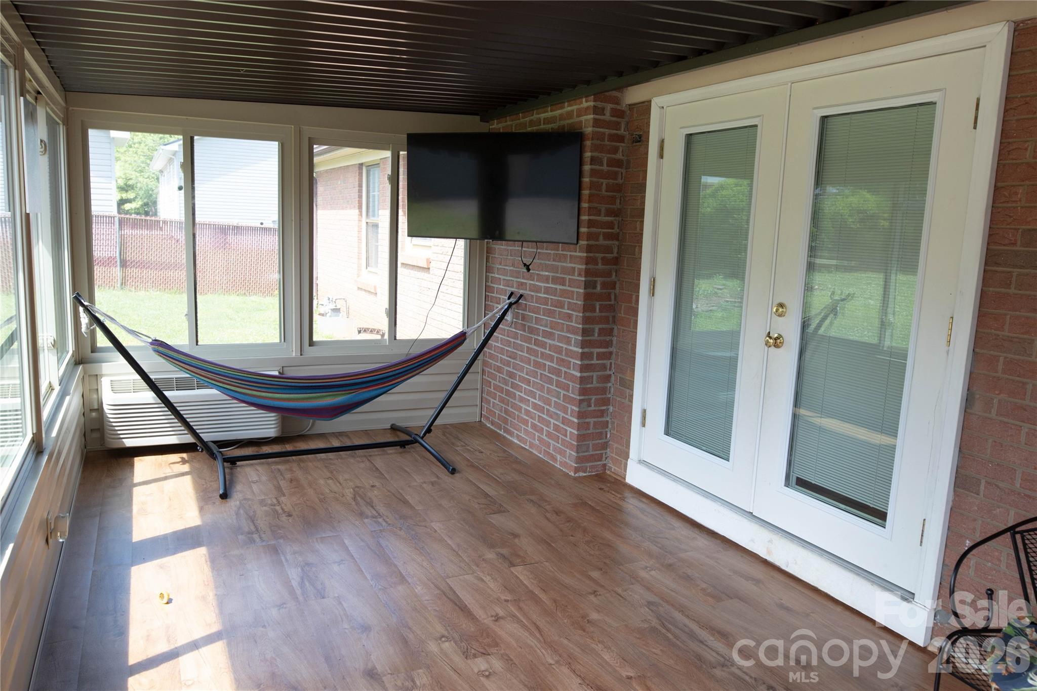 100 Woodward Avenue Property Photo 23