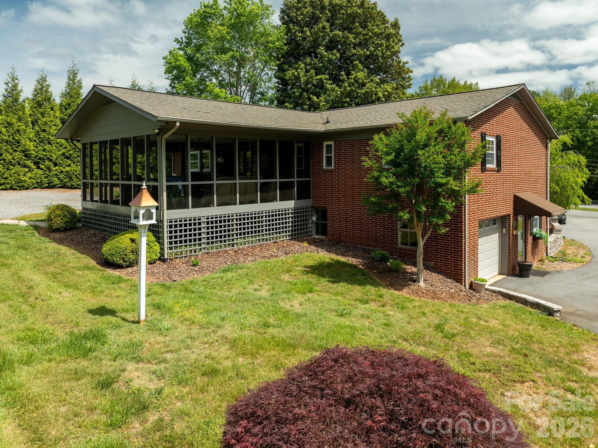 1818 Hickory Boulevard Property Photo 8