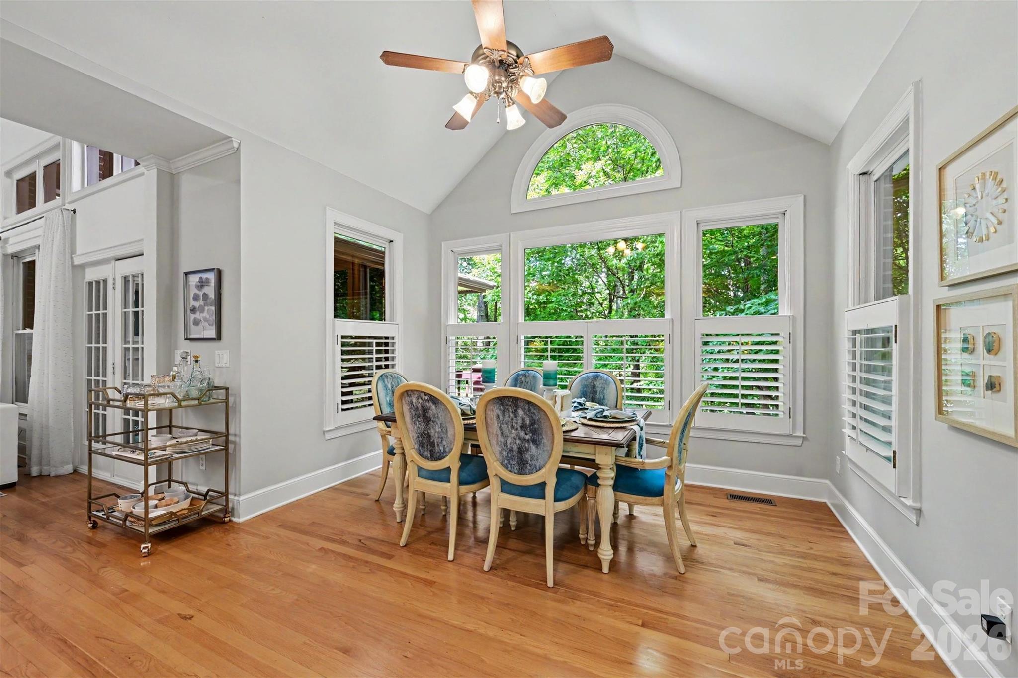 10808 Lederer Avenue Property Photo 7