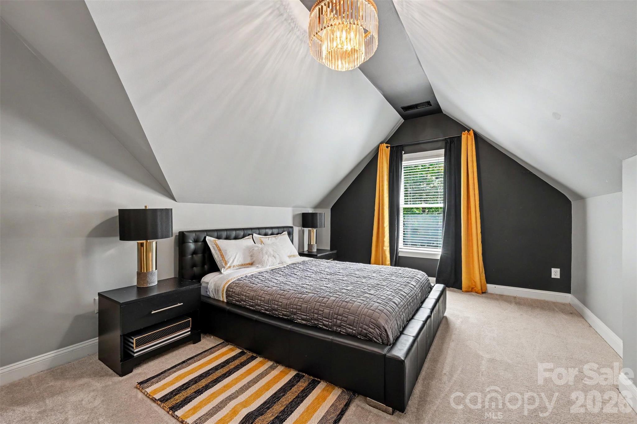 10808 Lederer Avenue Property Photo 14