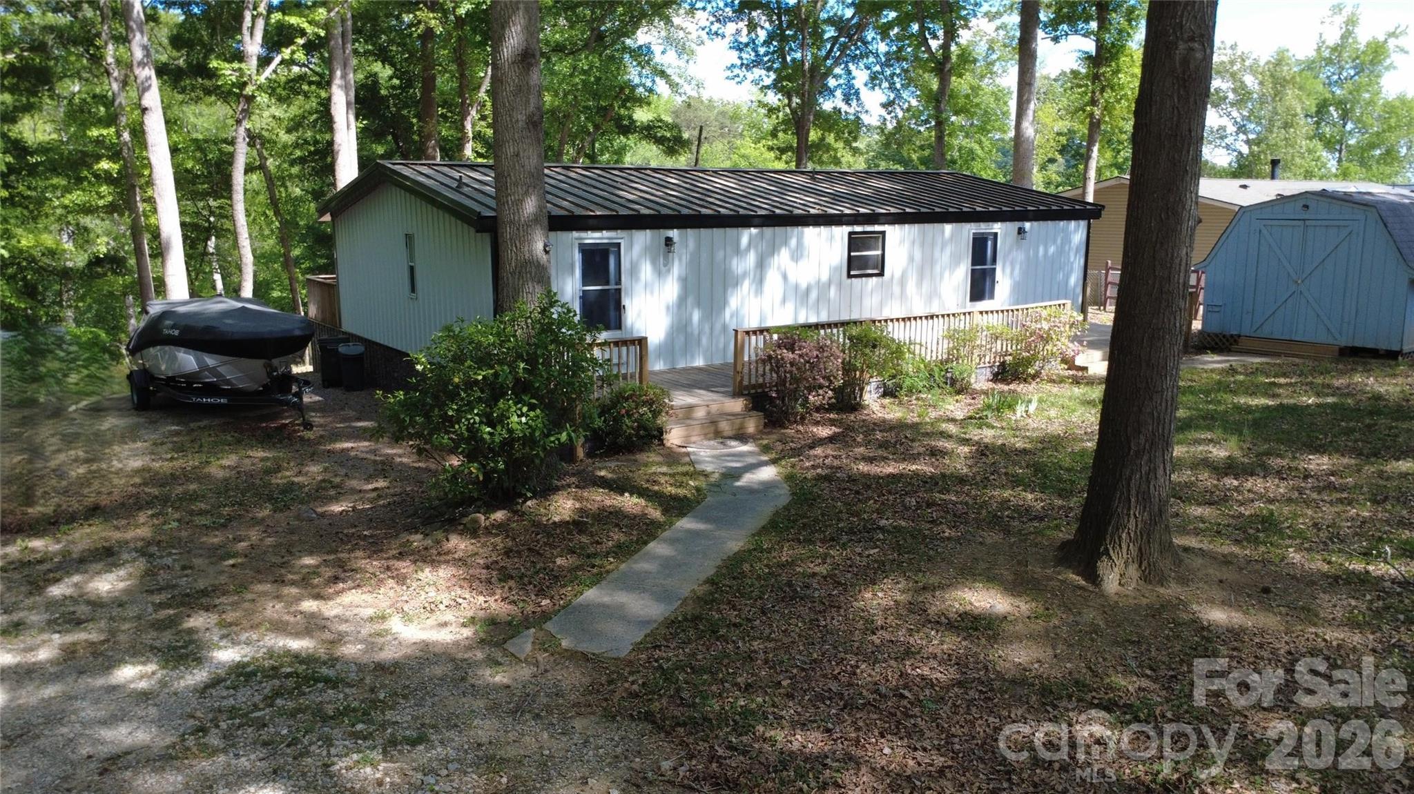 1269 Eastcreek Road Property Photo 4