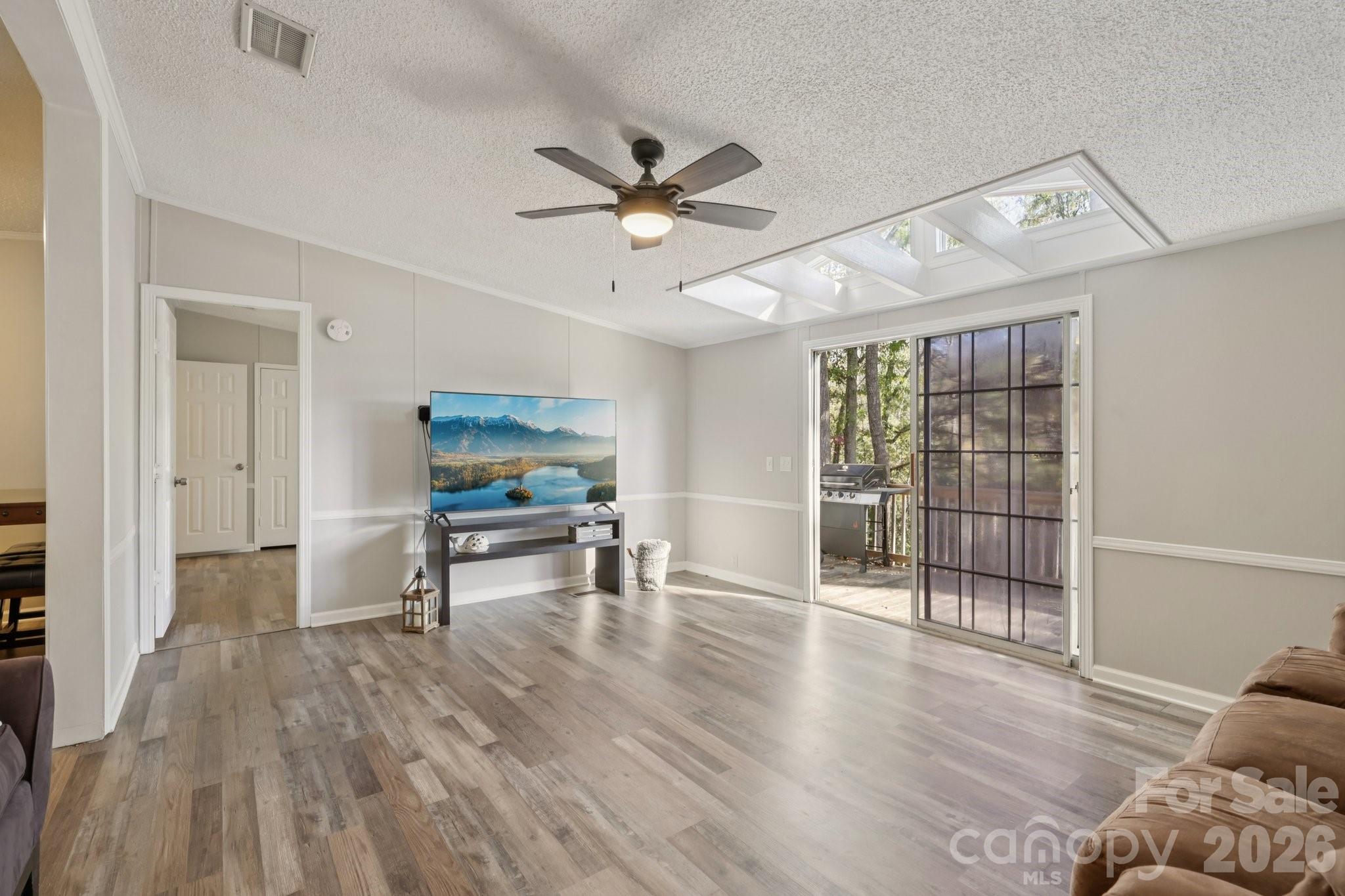 1269 Eastcreek Road Property Photo 7