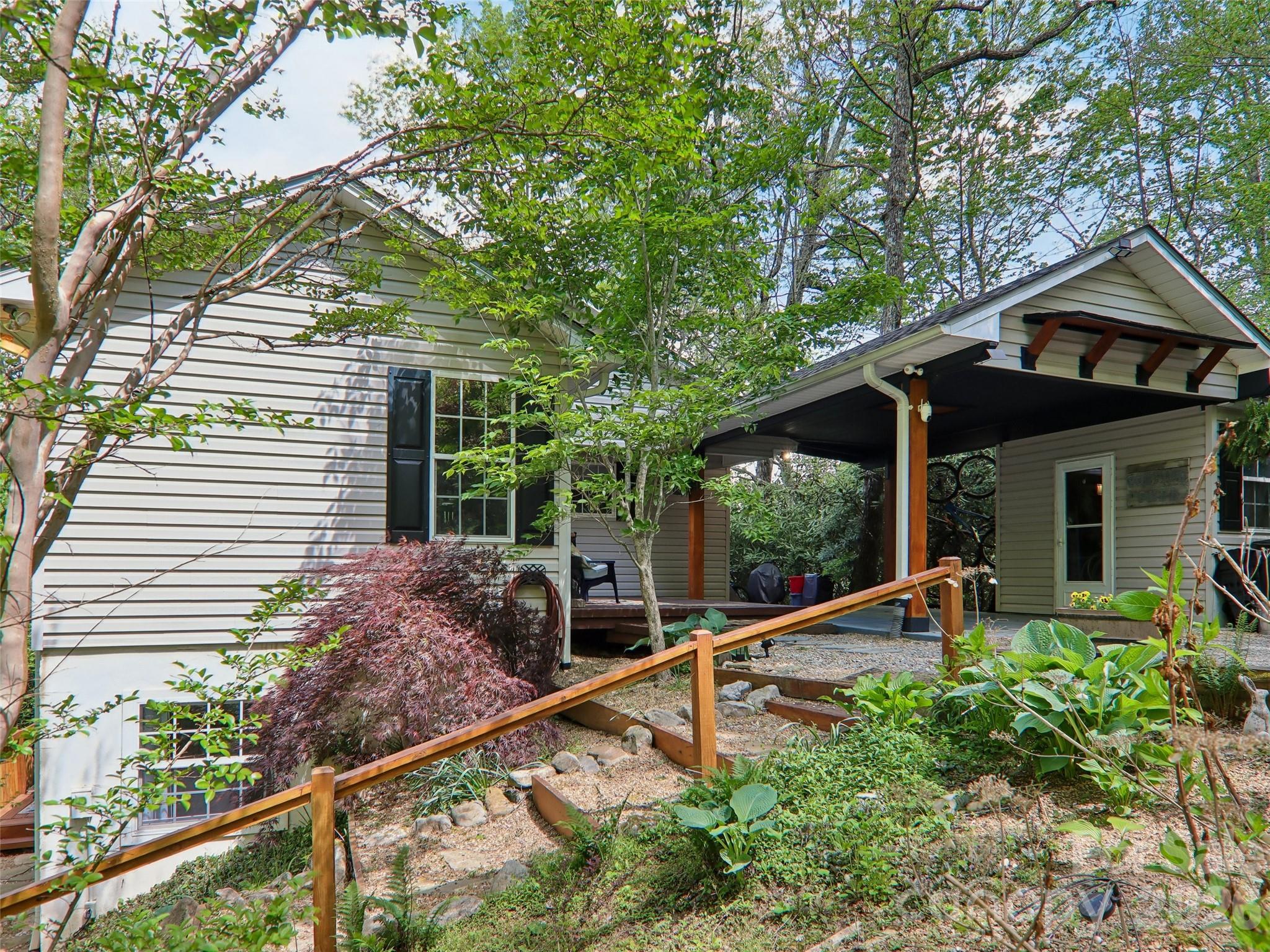554 Pisgah Forest Drive Property Photo 1