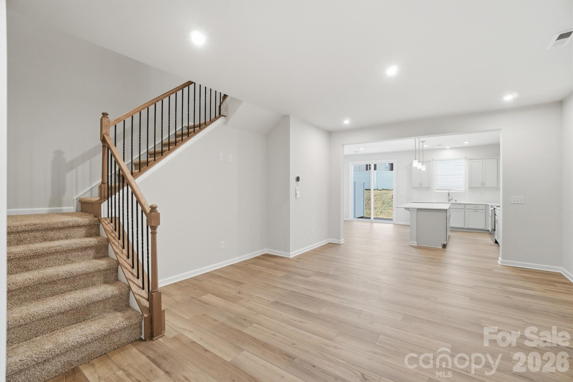7013 Cerris Drive Property Photo 6