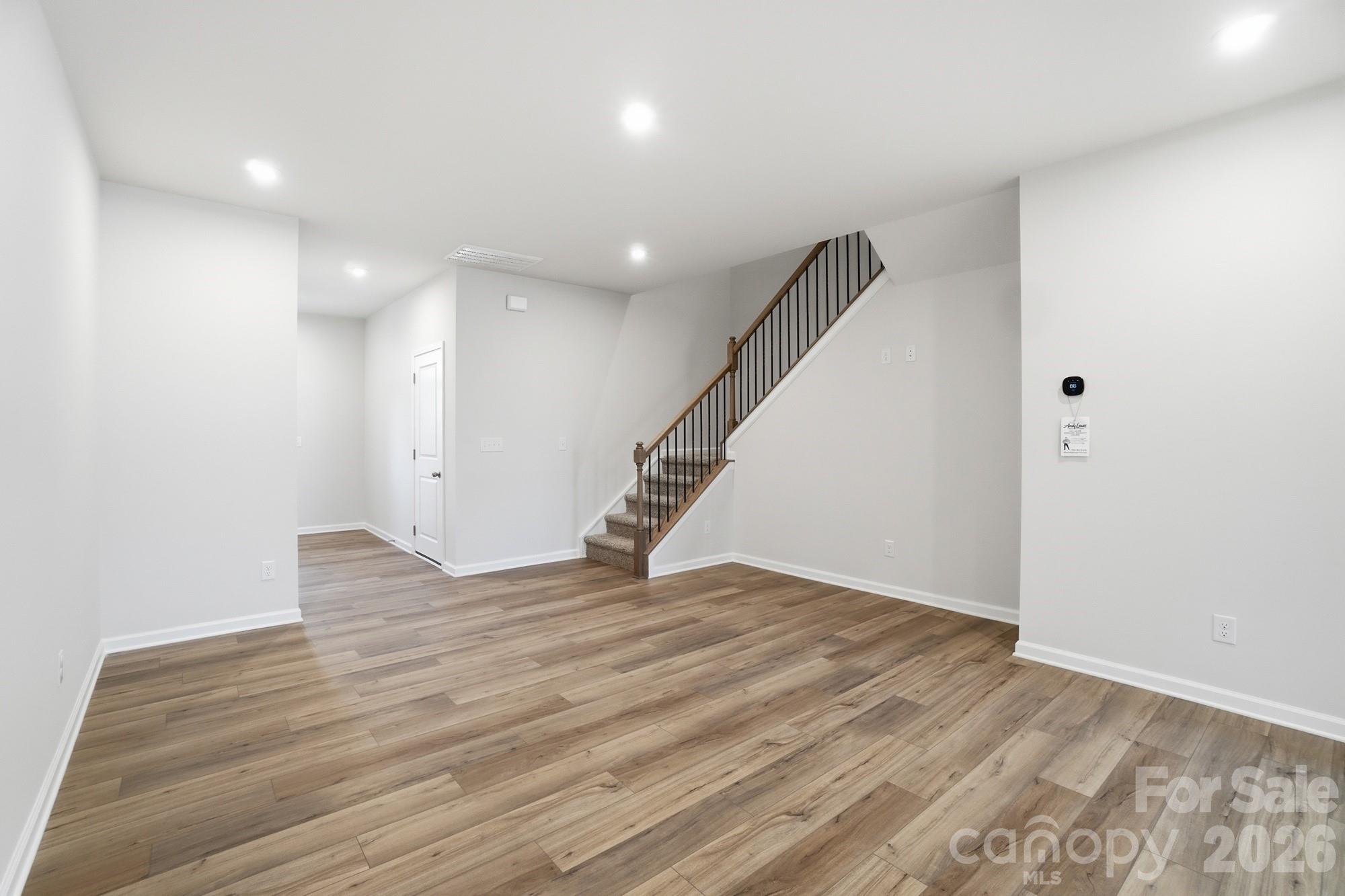 7013 Cerris Drive Property Photo 8