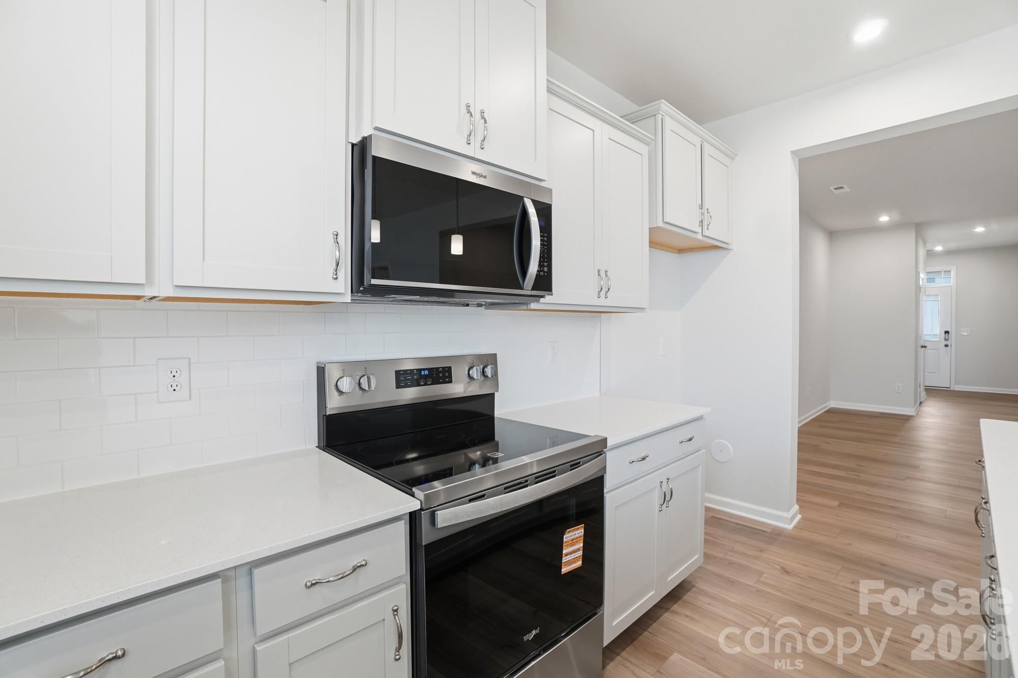 7013 Cerris Drive Property Photo 18