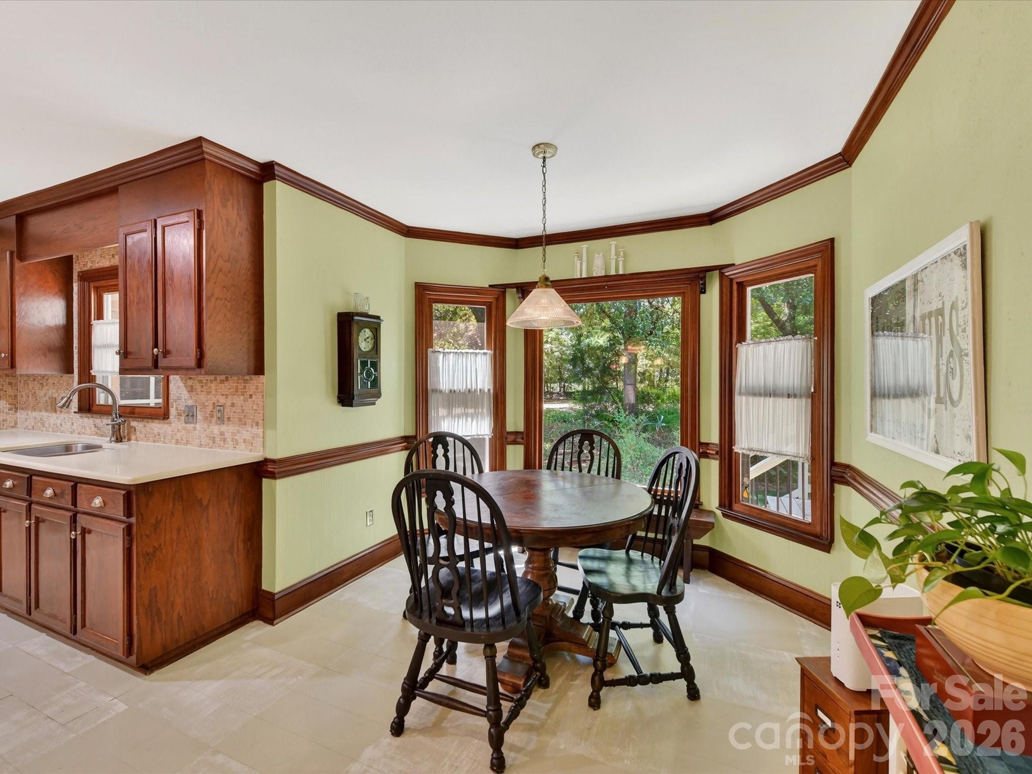 1531 Hansom Lane Property Photo 12