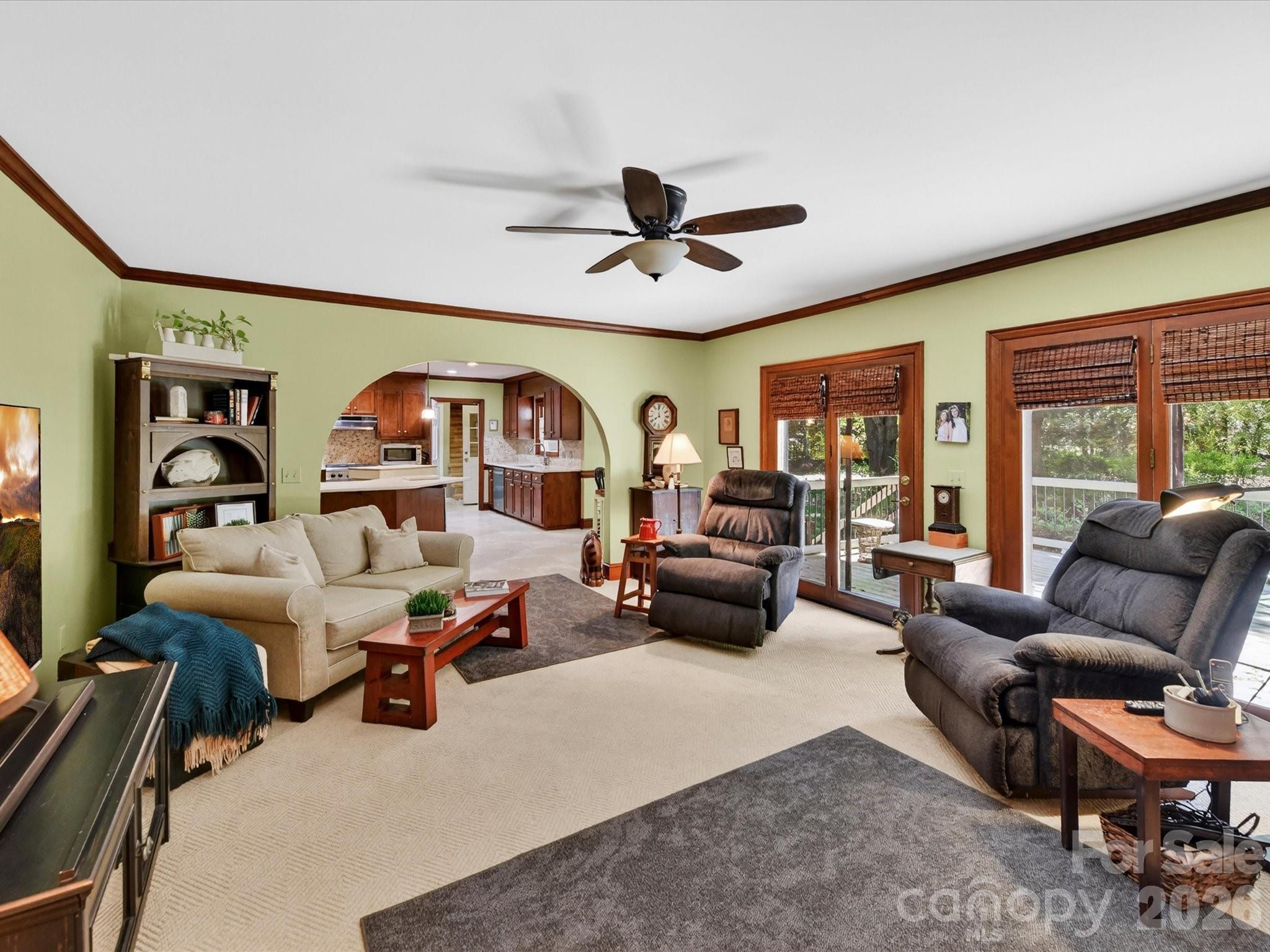 1531 Hansom Lane Property Photo 14