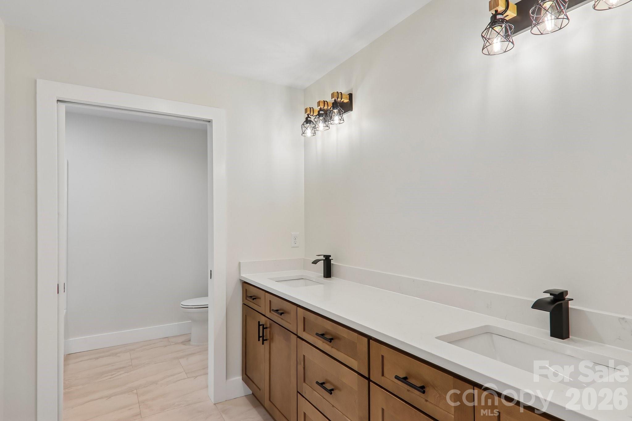 124 N Main Street 2 Property Photo 21