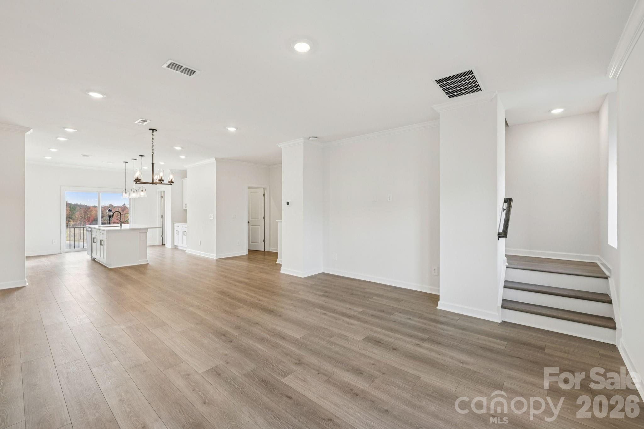 347 Golden Maple Court Property Photo 5