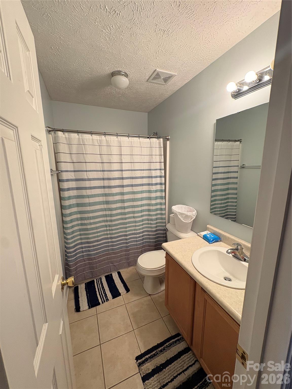 195 Moorea Drive Property Photo 8