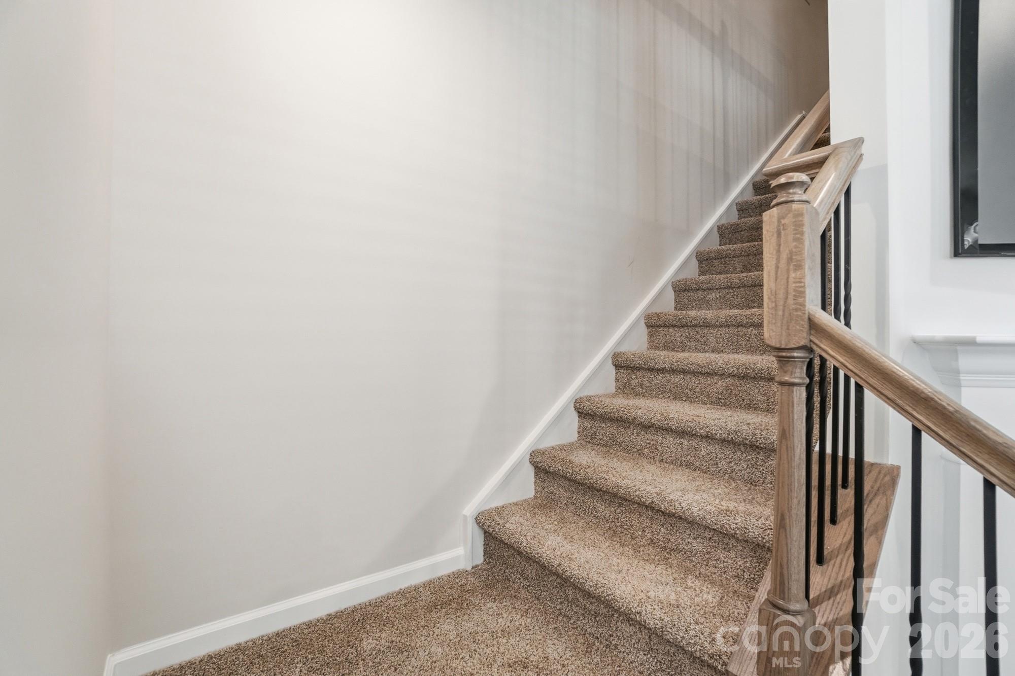 7025 Cerris Drive Property Photo 19
