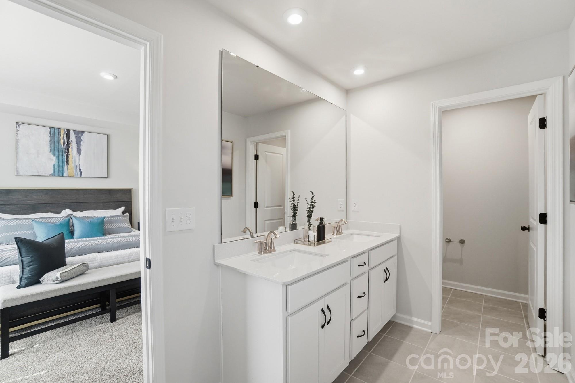 7025 Cerris Drive Property Photo 29