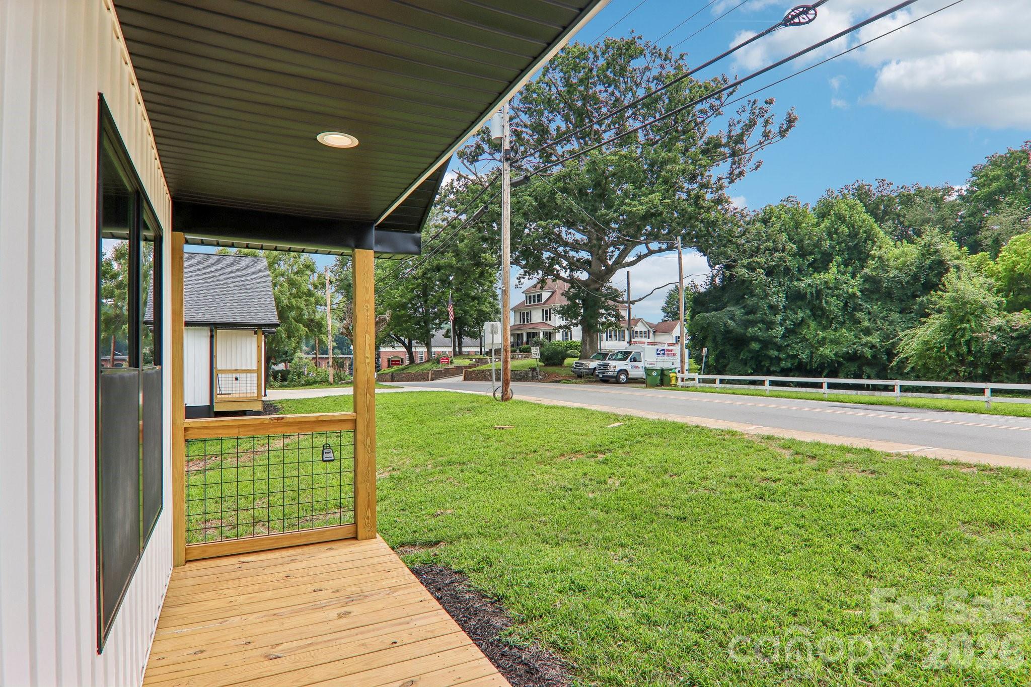 140 N Main Street 1 Property Photo 5