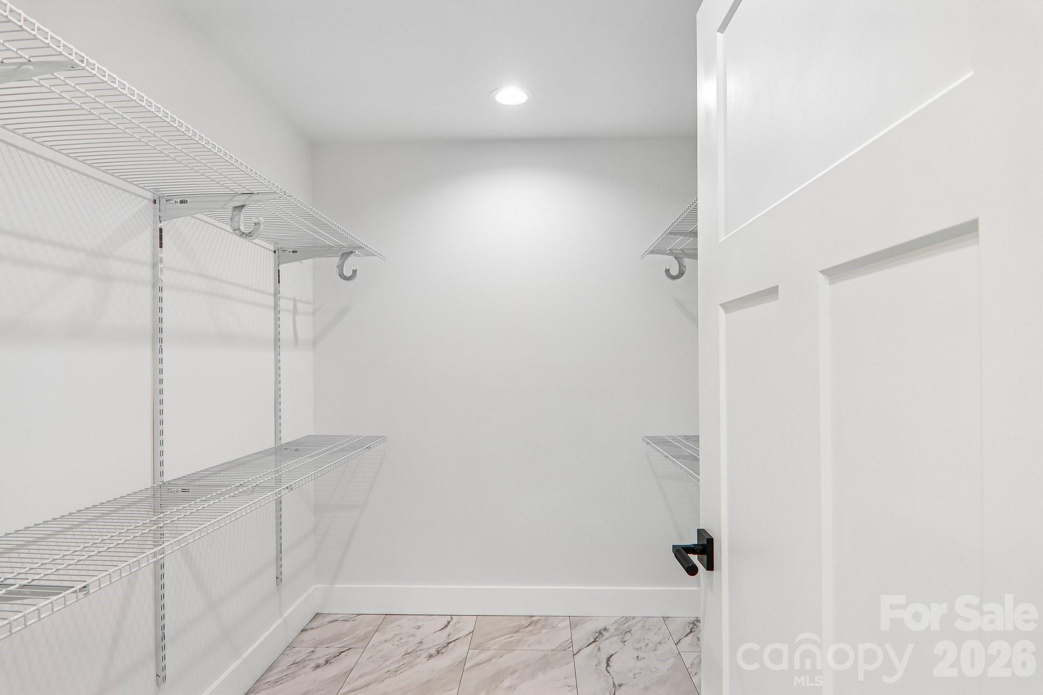 140 N Main Street 1 Property Photo 19