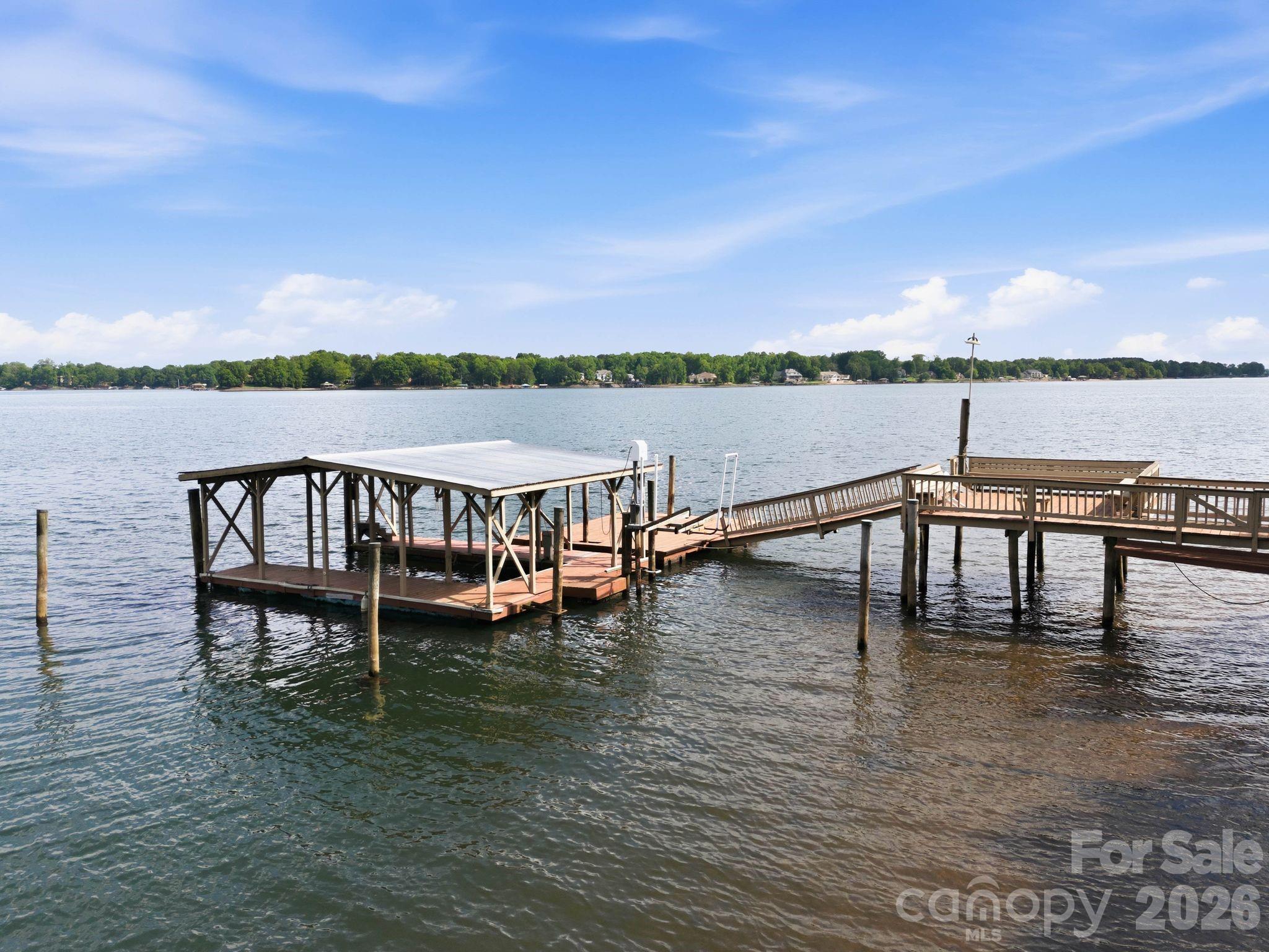3725 Kingfisher Lane Property Photo 11
