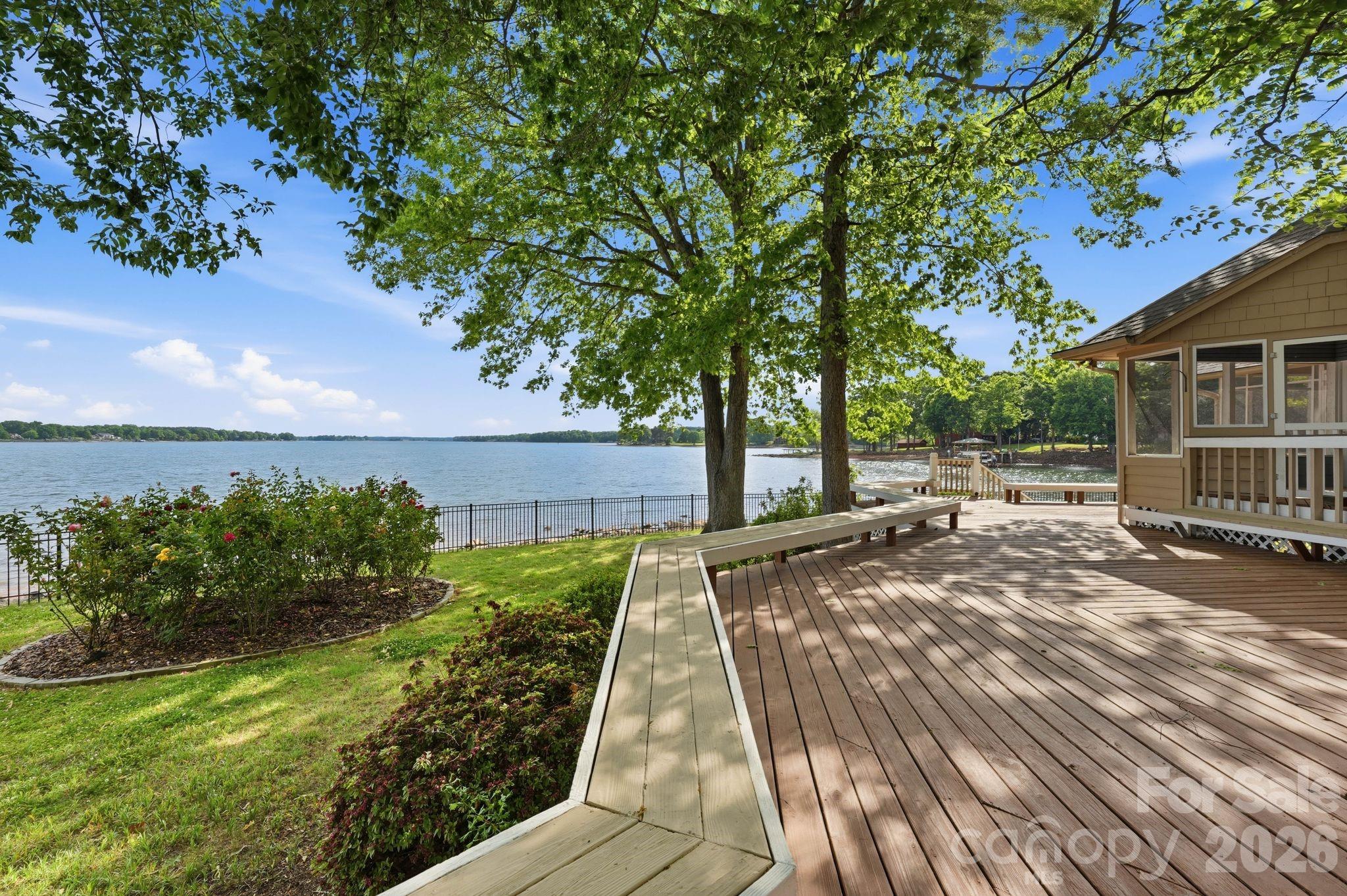 3725 Kingfisher Lane Property Photo 18