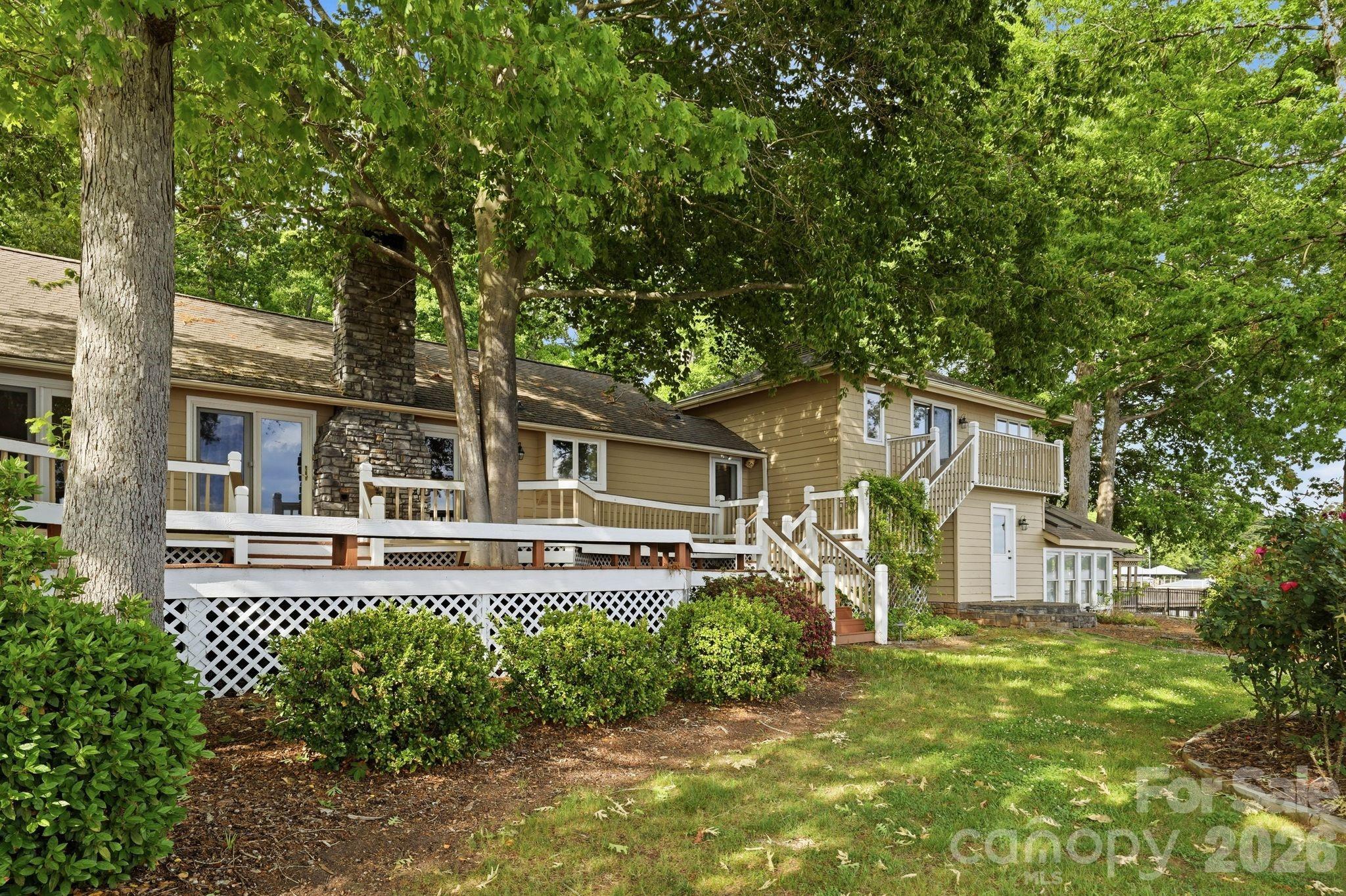 3725 Kingfisher Lane Property Photo 19