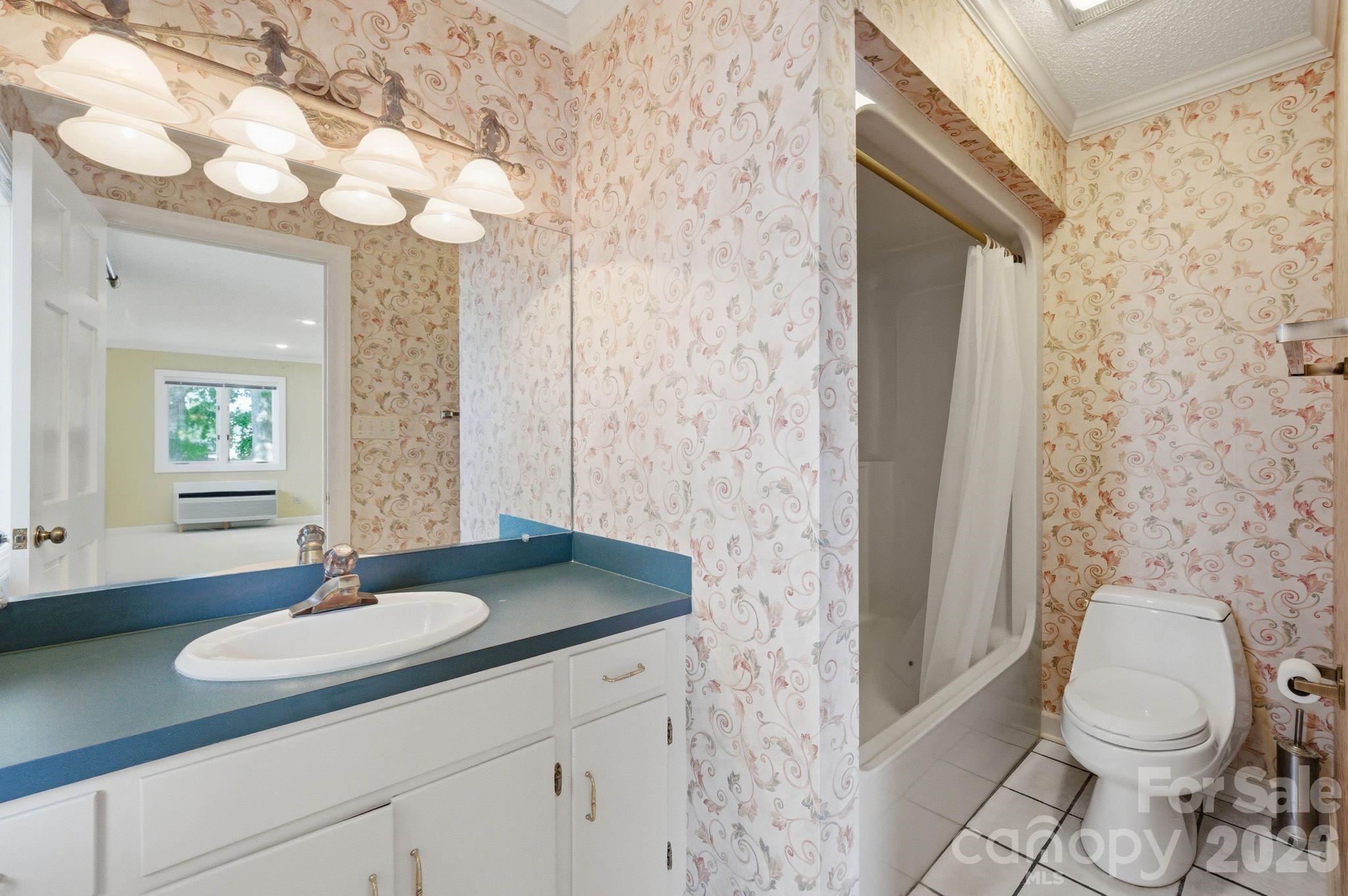 3725 Kingfisher Lane Property Photo 46