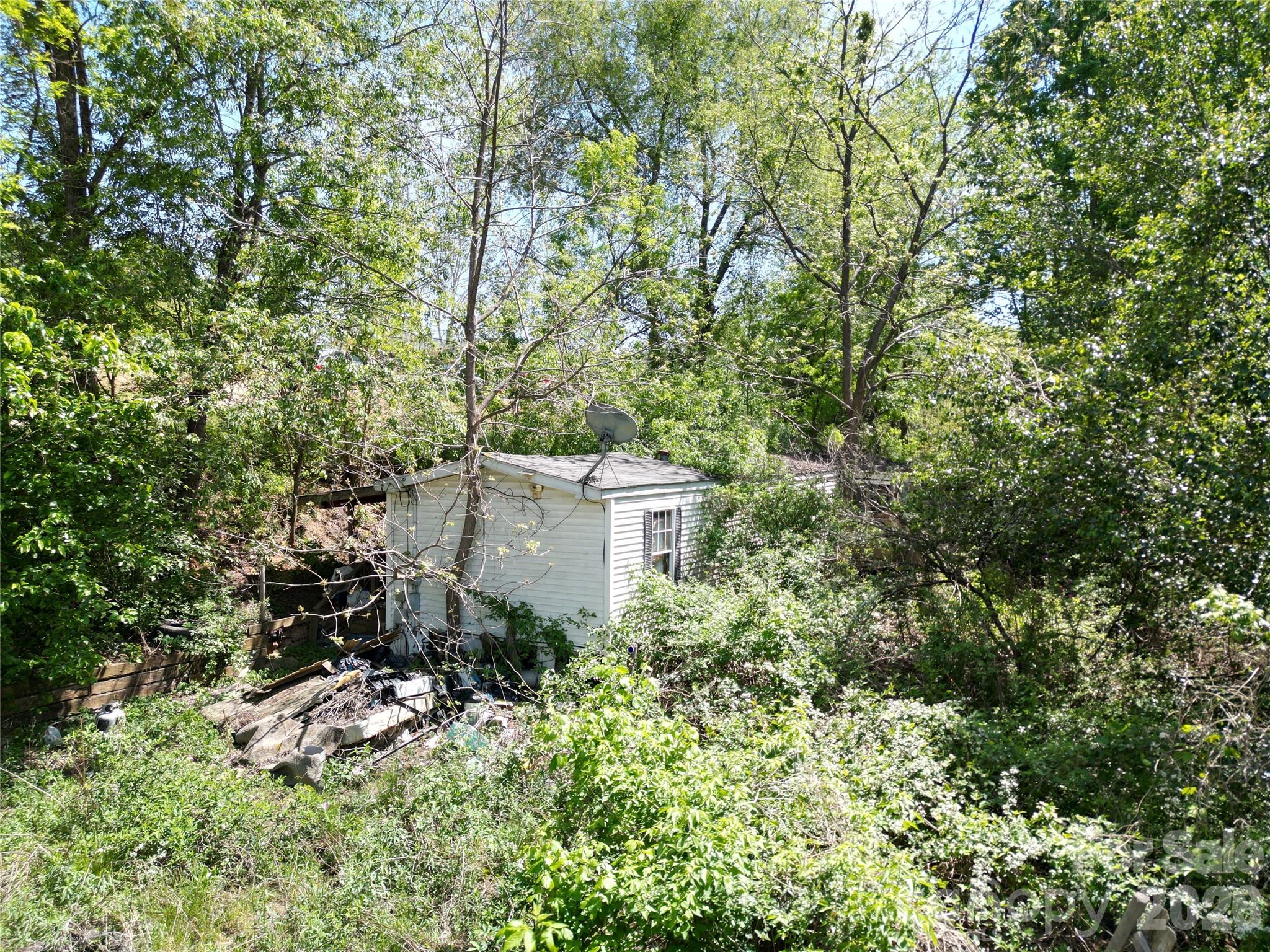 32 Windy Hill Lane Property Photo 2