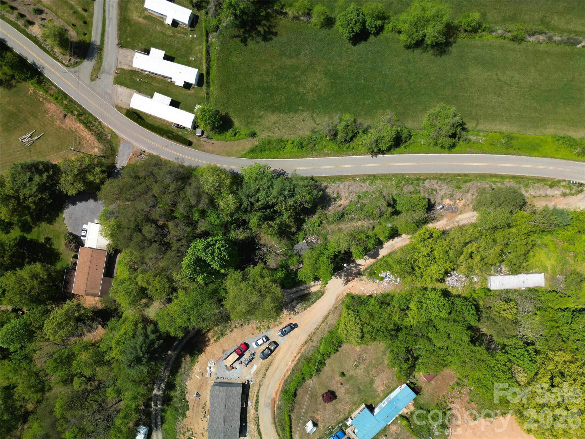 32 Windy Hill Lane Property Photo 4
