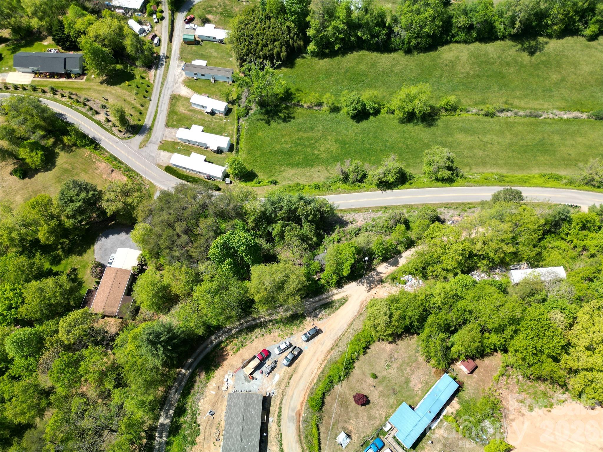 32 Windy Hill Lane Property Photo 6