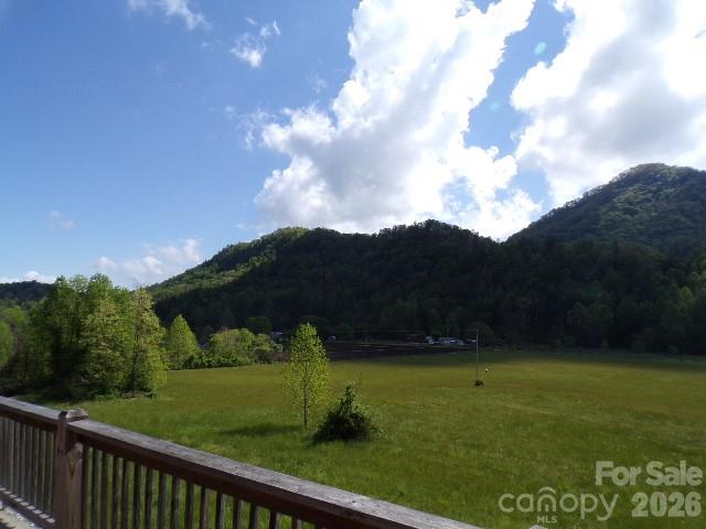 145 Kirks Drive Property Photo 4