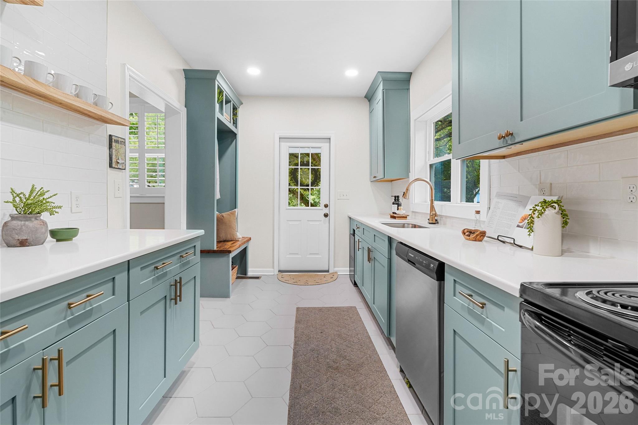4341 Old Saybrook Court Property Photo 11