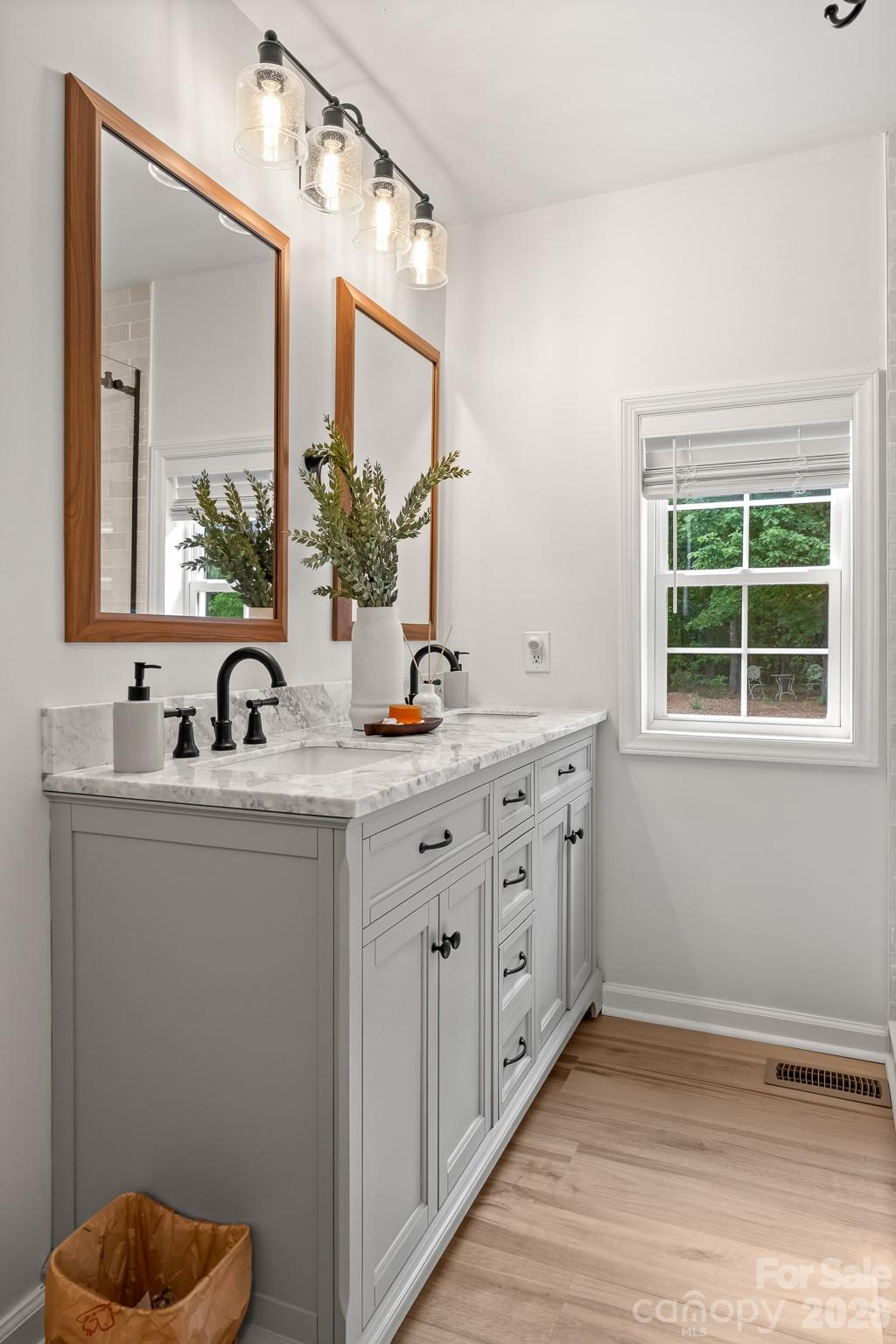 10718 Lancaster Highway Property Photo 14