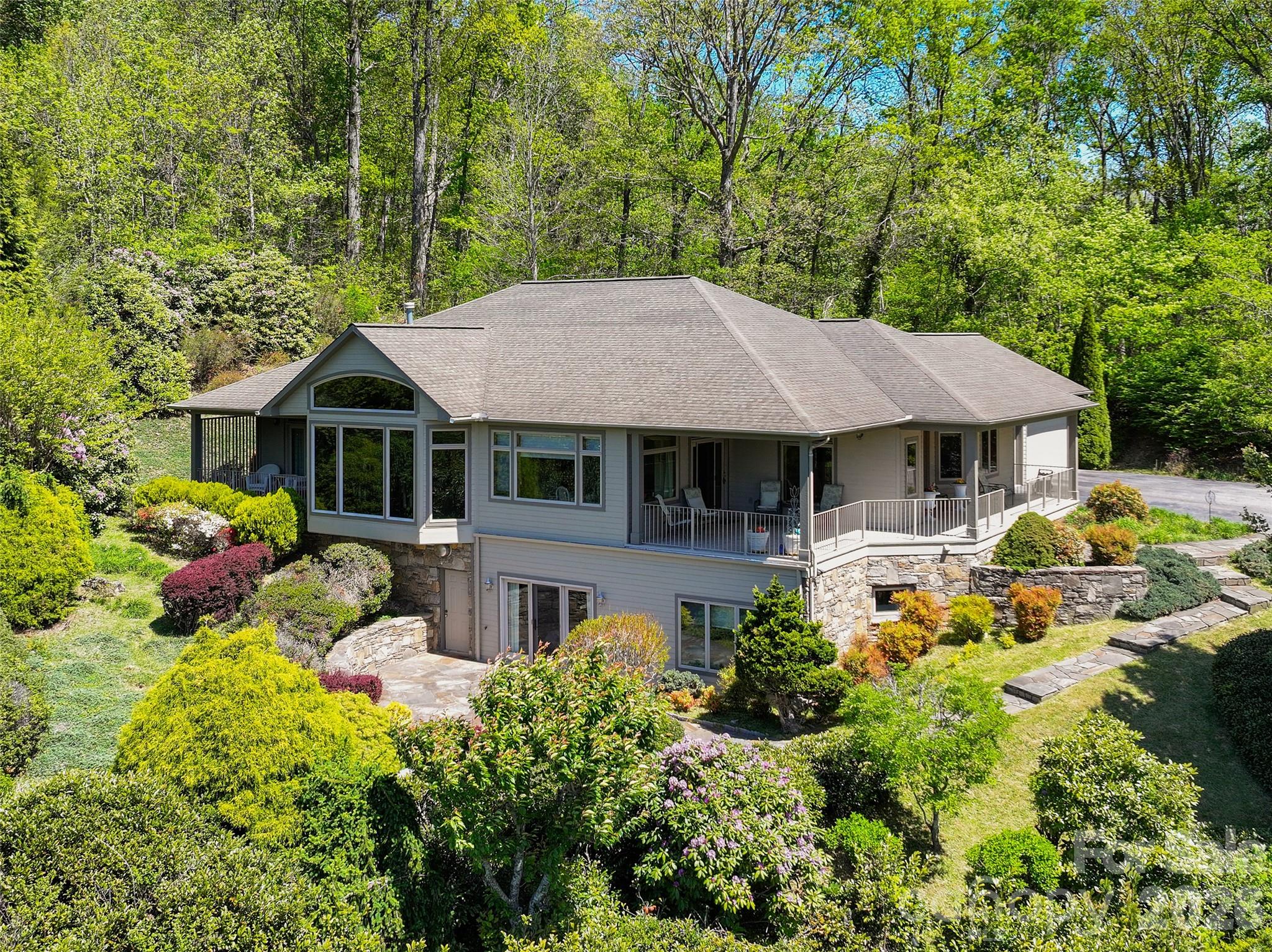 78 Banker Drive Property Photo 1