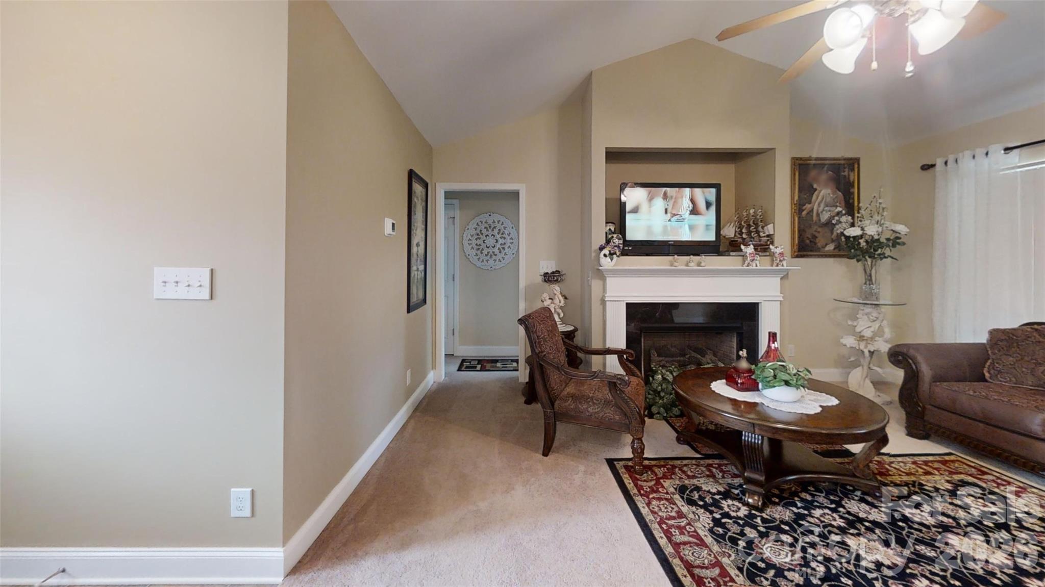 227 Periwinkle Street Property Photo 3