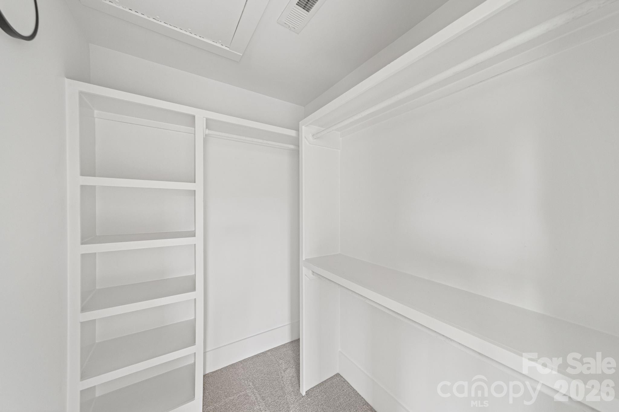 908 Dewey Street Property Photo 17