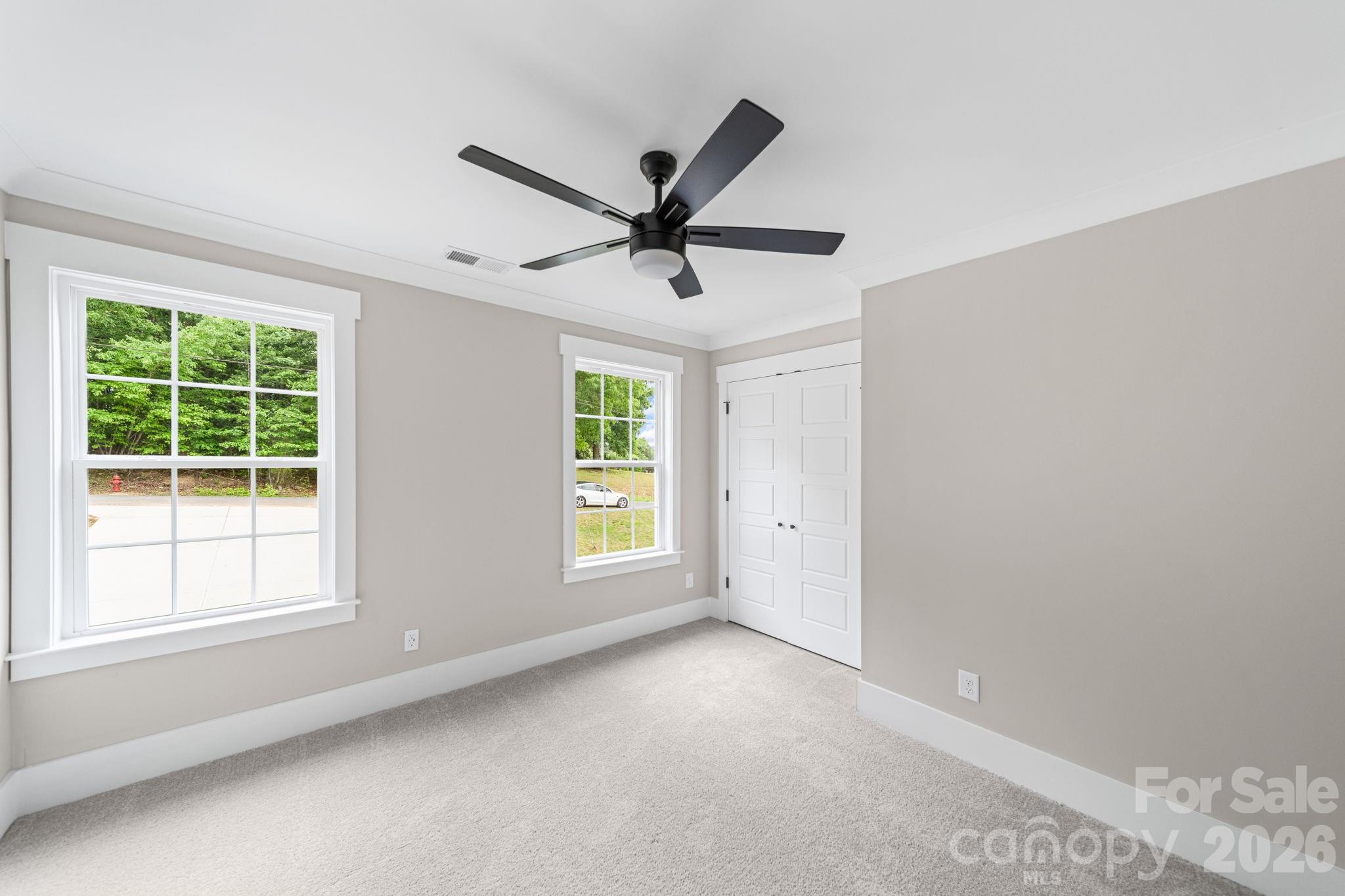 908 Dewey Street Property Photo 24