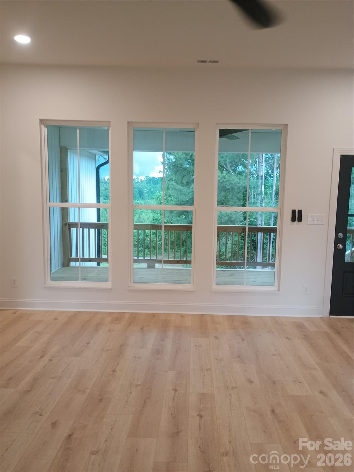 139 Blue Sky Circle Property Photo 4