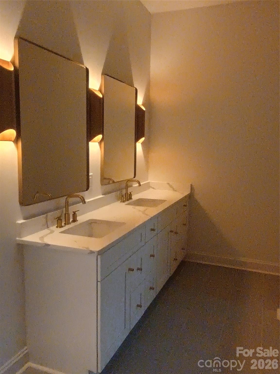 139 Blue Sky Circle Property Photo 5